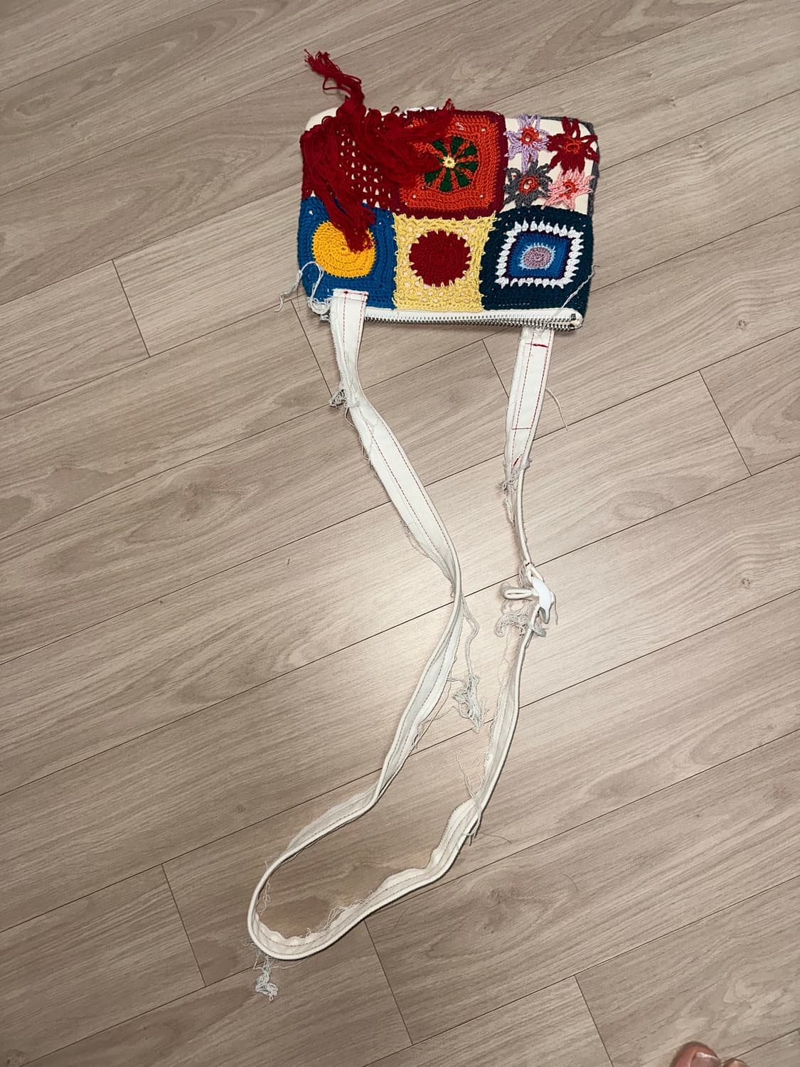 더뮤지엄비지터 니트 크로스백 상품이미지2