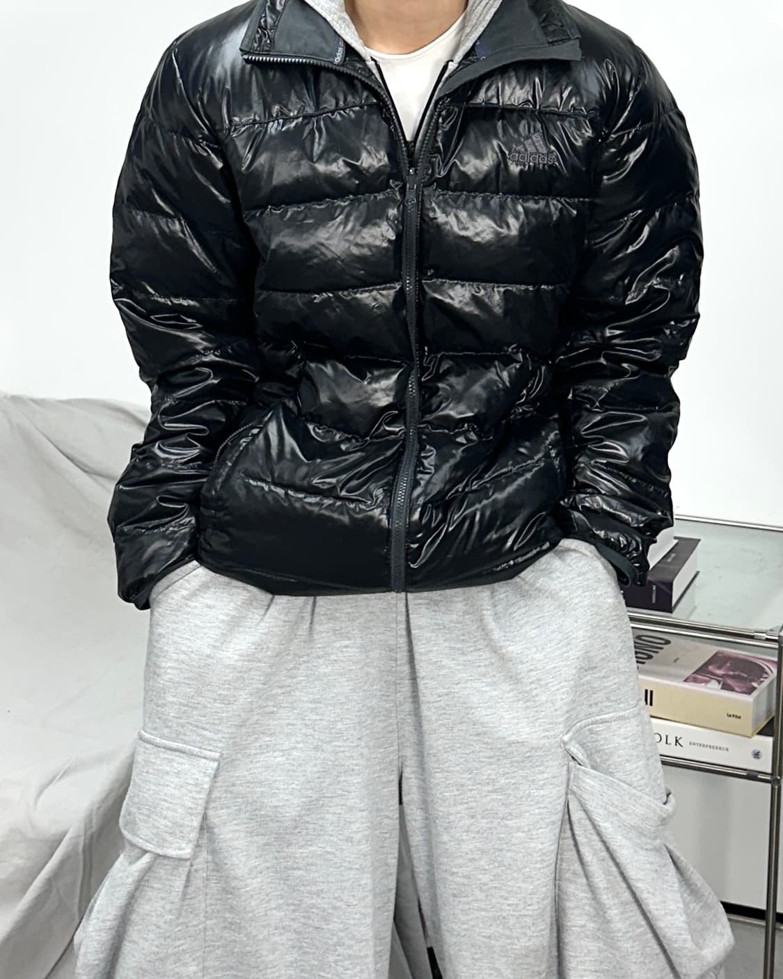 아디다스 블랙 유광 경량패딩 2XL 상품이미지1