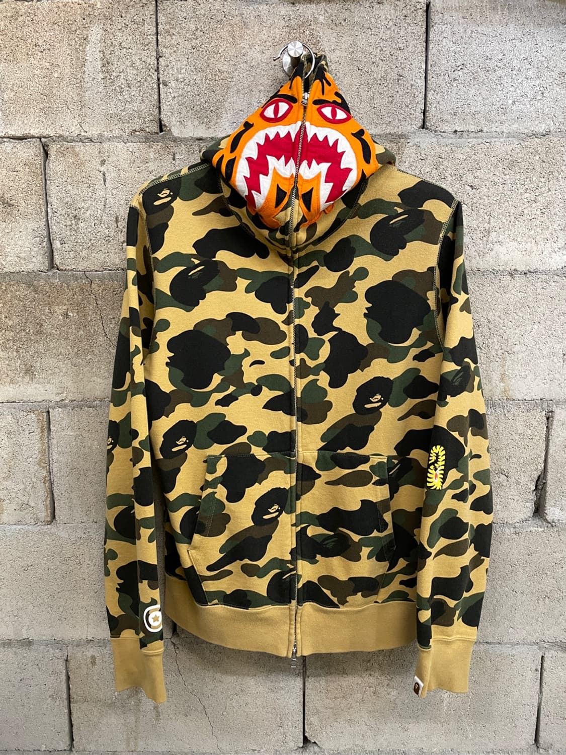 베이프 카모 샤크 후드집업 상품이미지2