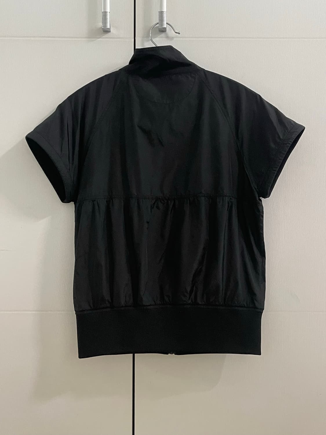 스마트어반유즈풀 윈드브레이커 반팔 집업(블랙) 상품이미지2