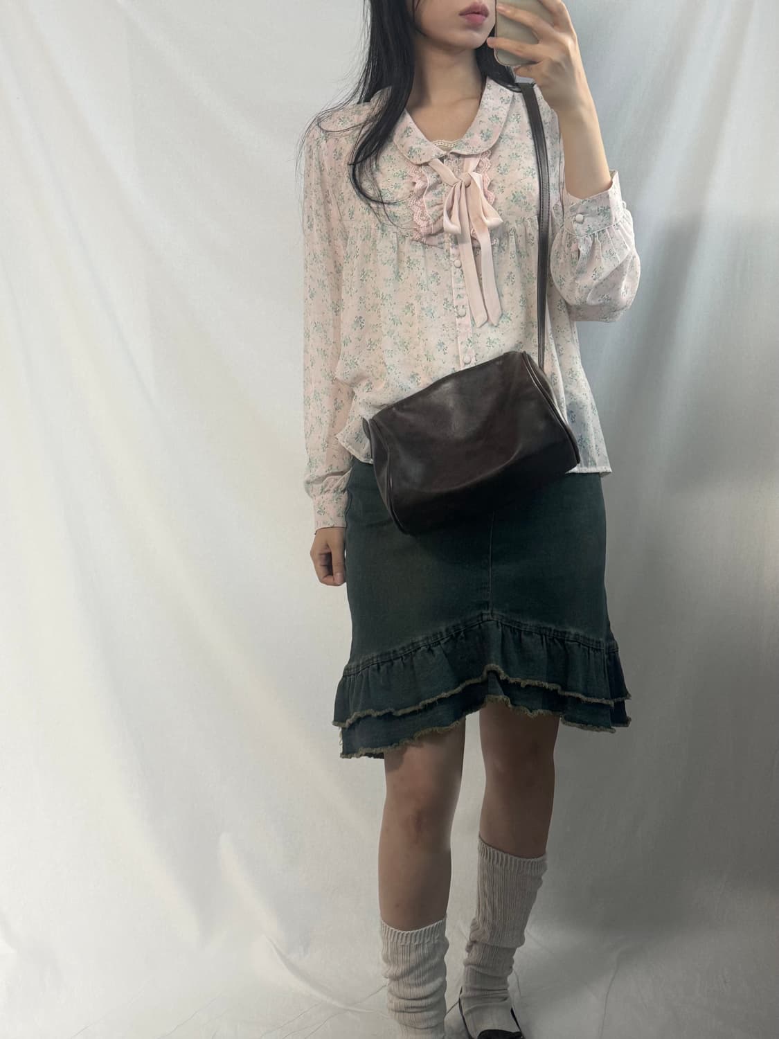 리본 레이스 넥 버튼 플라워 패턴 블라우스 상품이미지10
