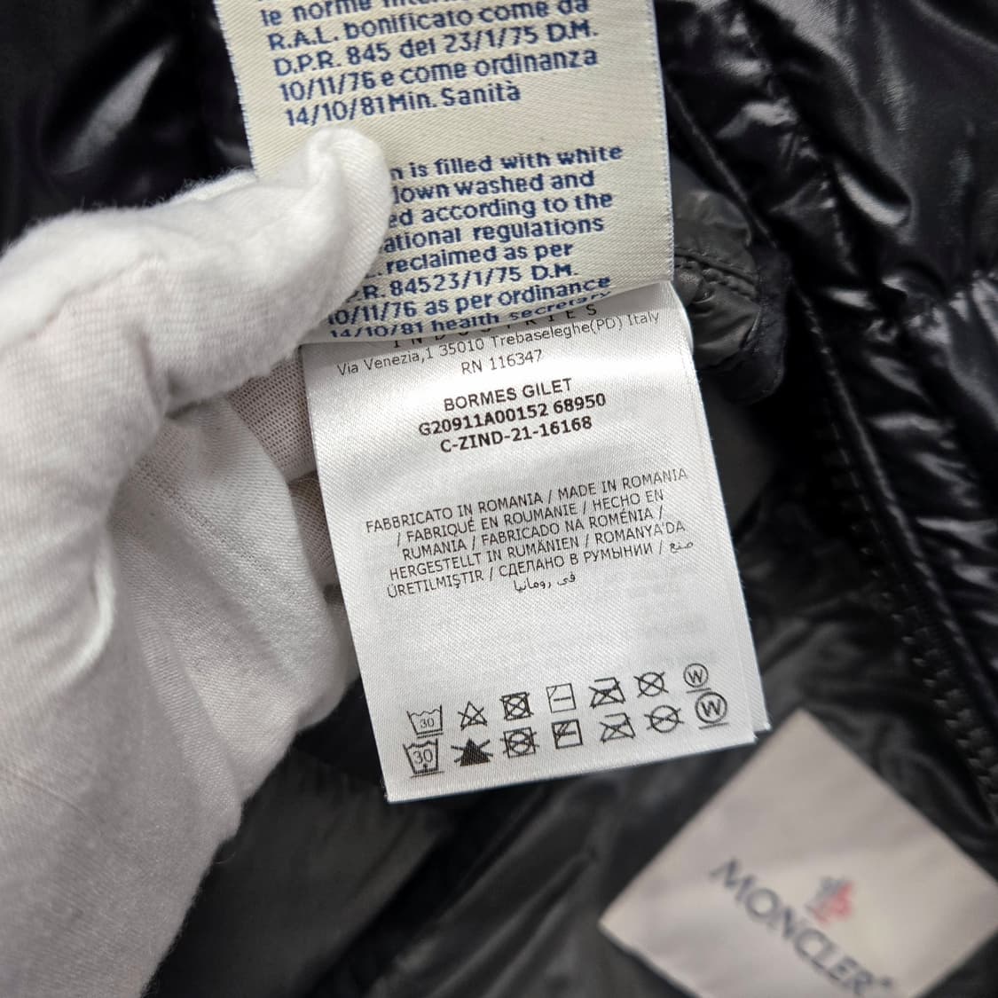 몽클레어 BORMES 유광 조끼 후드 패딩 7사이즈 상품이미지5