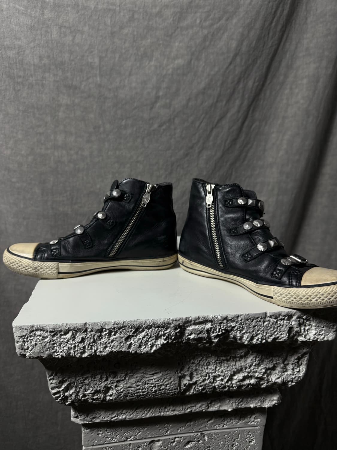 ASH Studded High Top Sneakers   상품이미지3