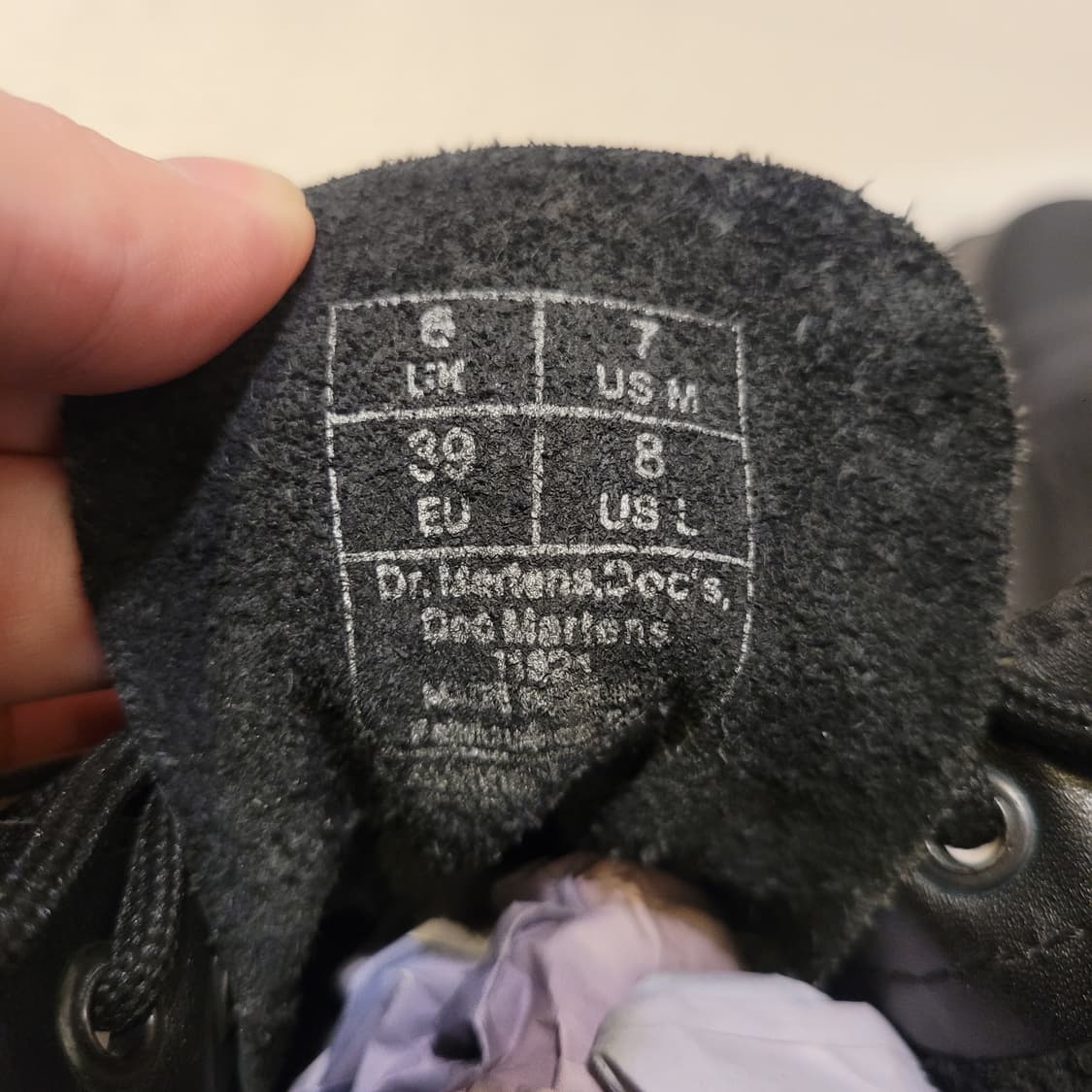 닥터마틴 11821 8홀 부츠 250 상품이미지7