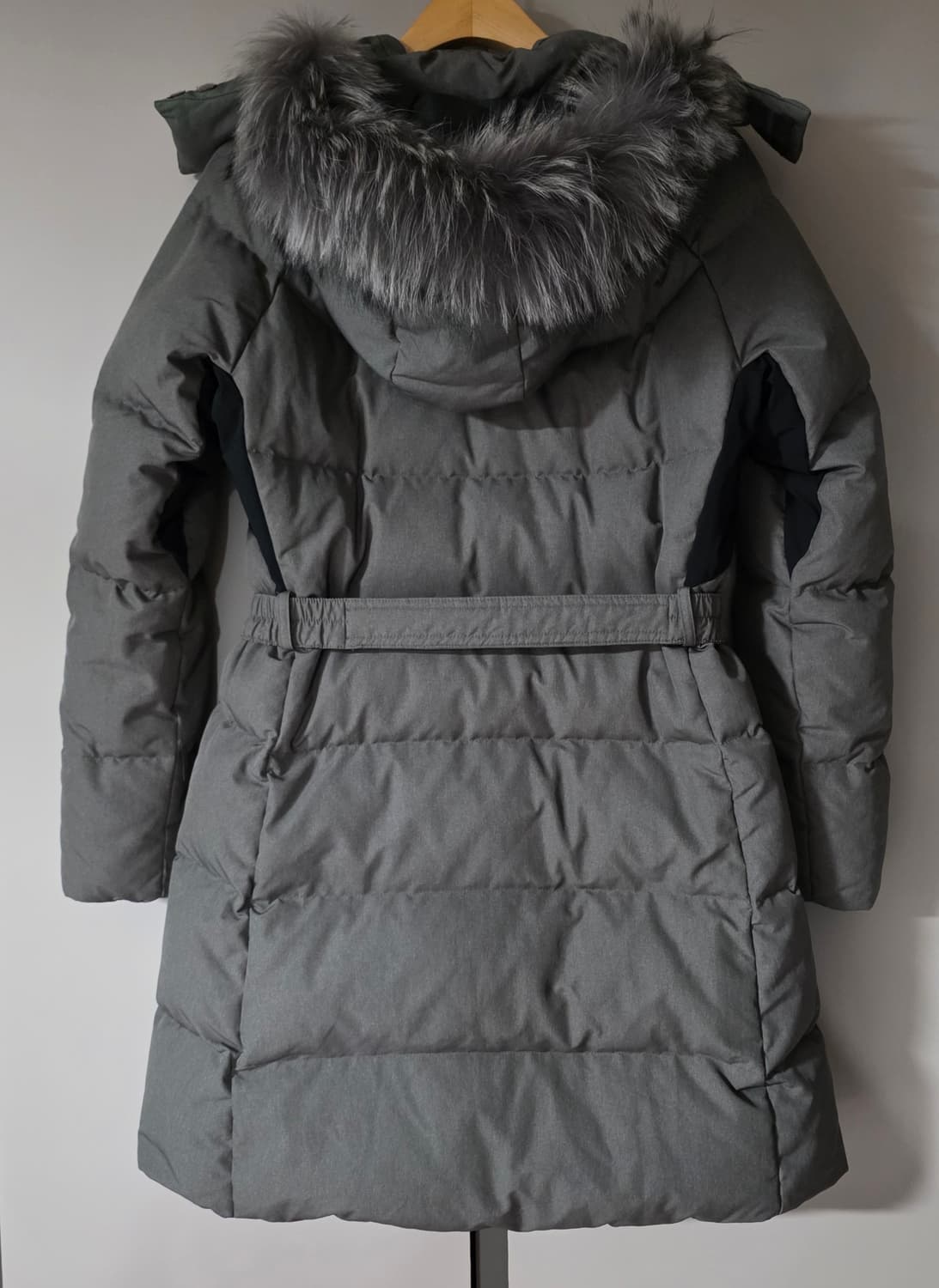 헤지스 골프 여성 덕다운 롱패딩. 싸이즈95 상품이미지4