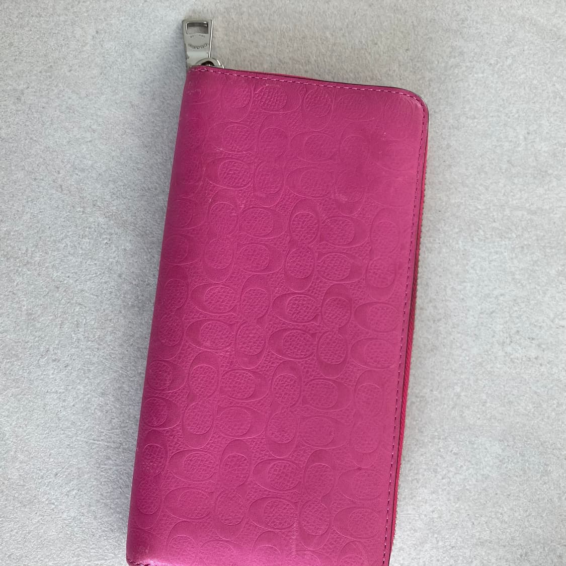 코치 핫핑크 장지갑 상품이미지1