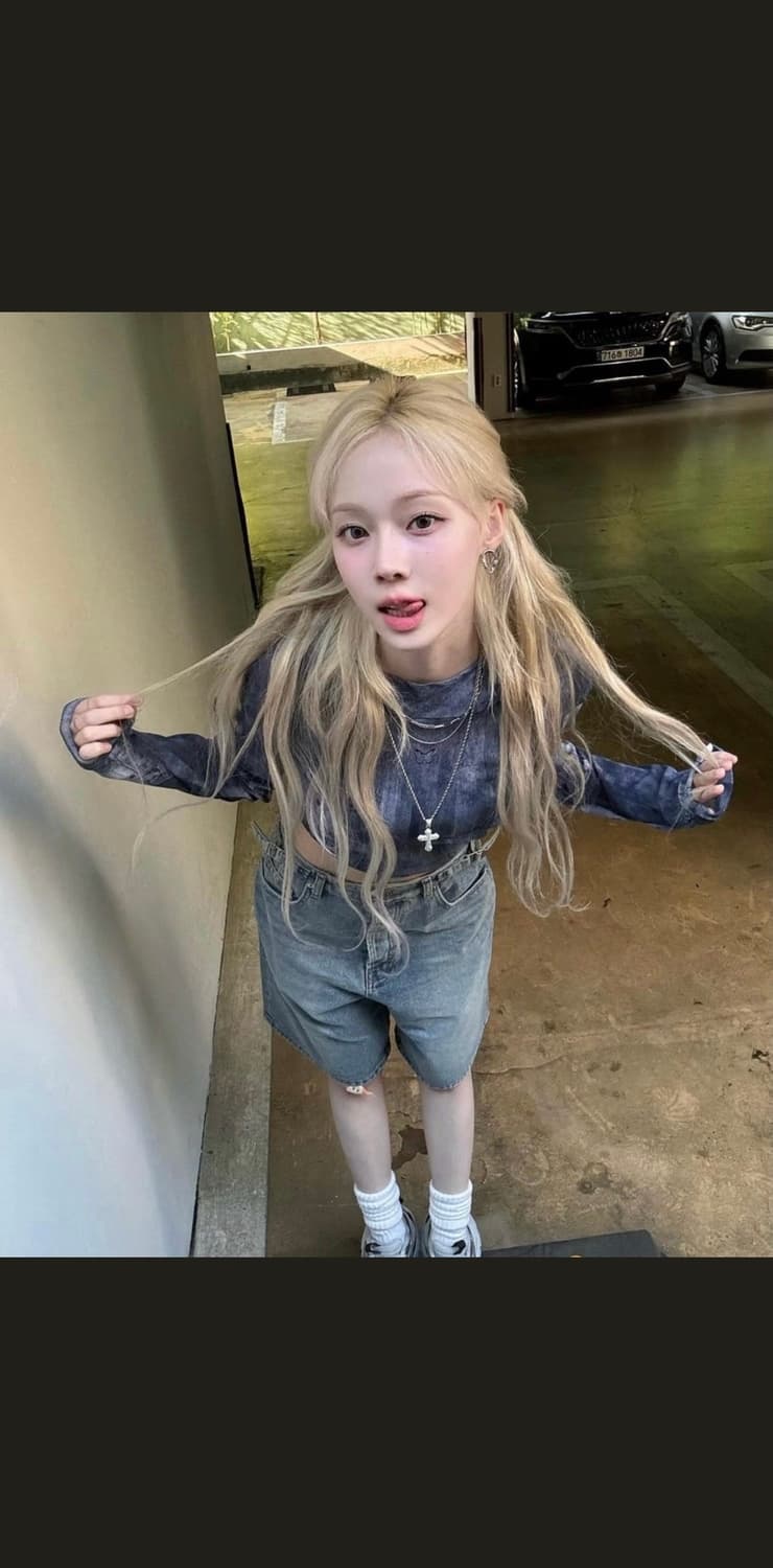 네스티팬시클럽 데님 시스루 워싱 카울 후드 (윈터 착용) 상품이미지1