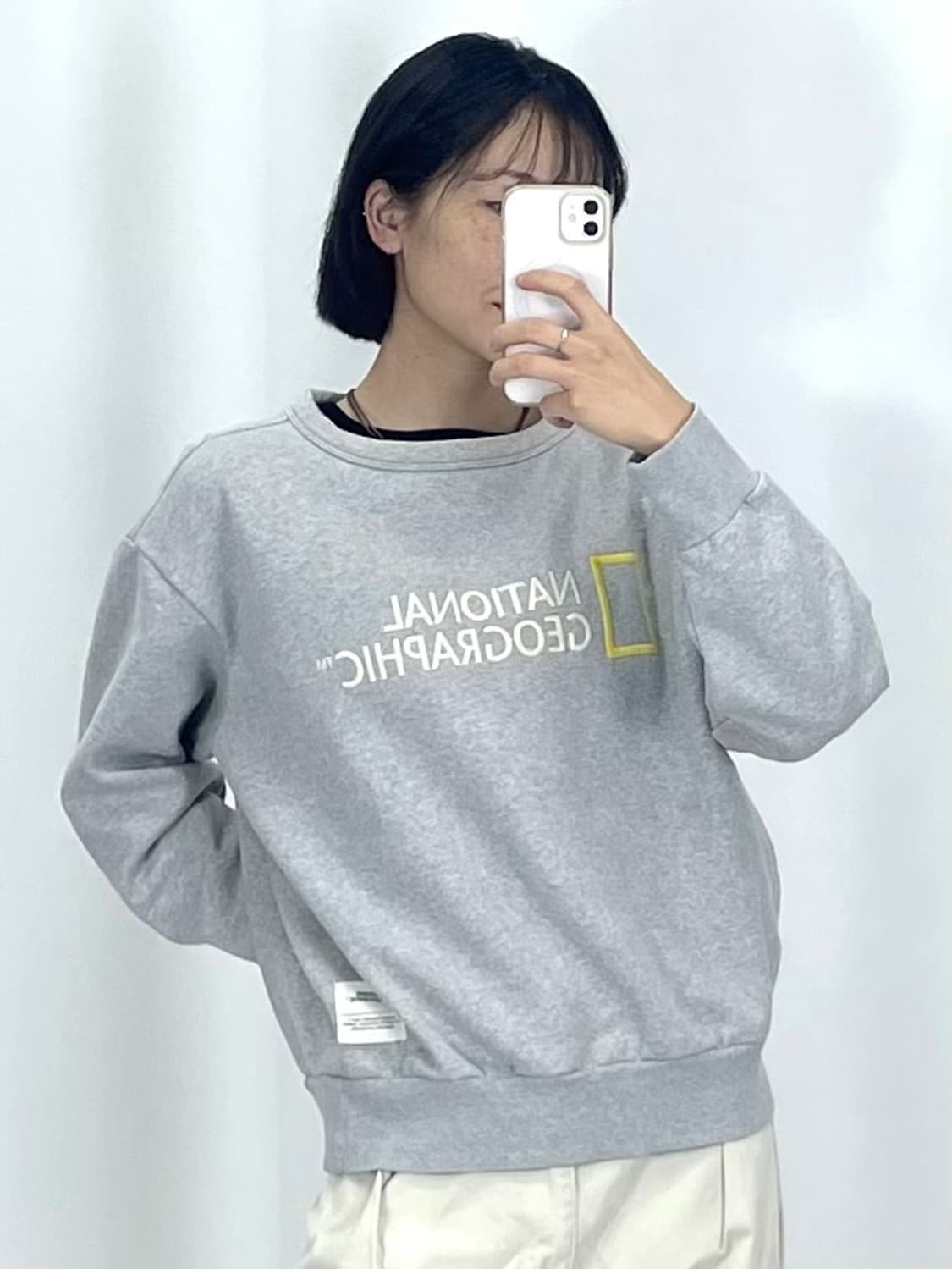  [XL]내셔널지오그래피 그레이 맨투맨CK9759 상품이미지3