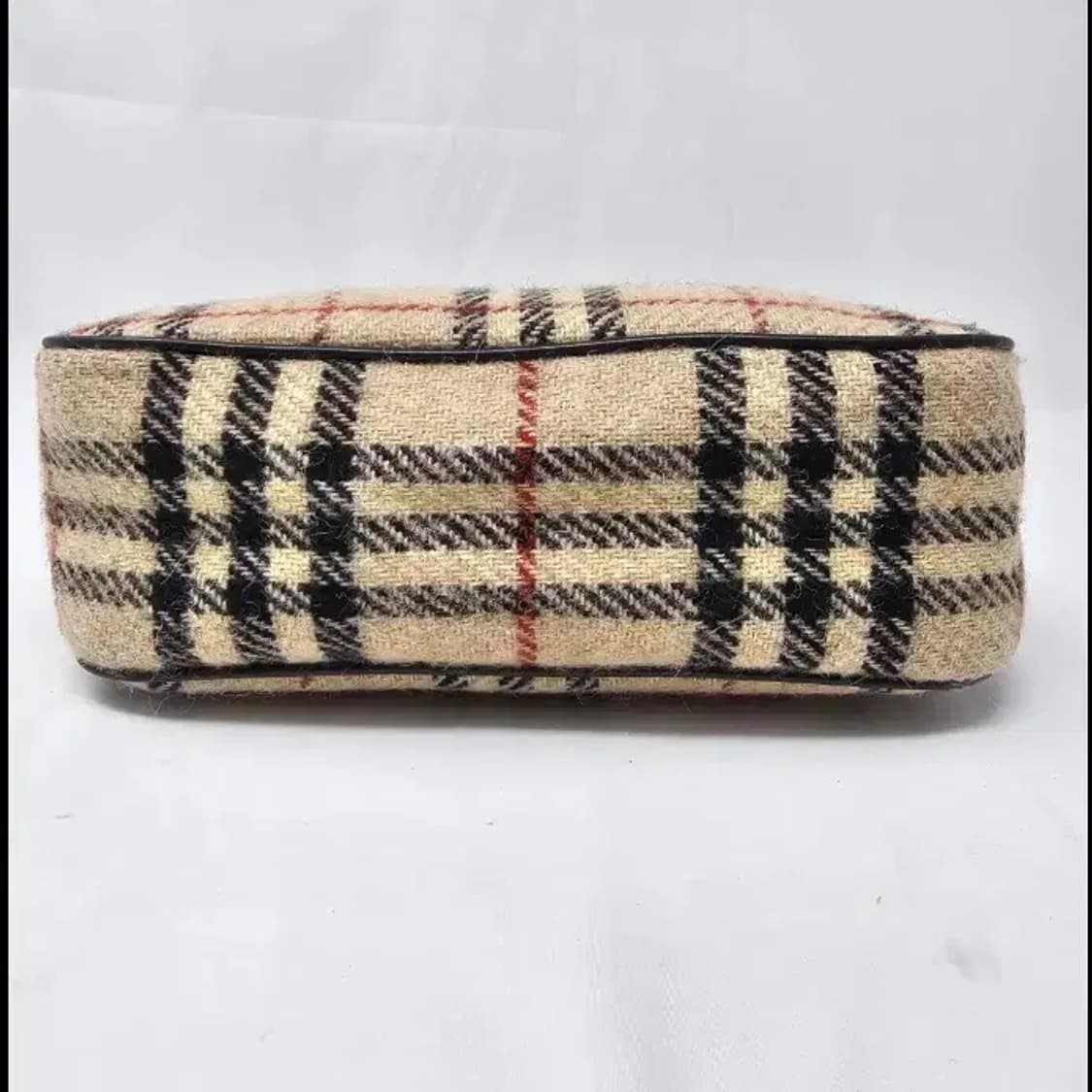 정품 버버리 체크 숄더백 상품이미지4