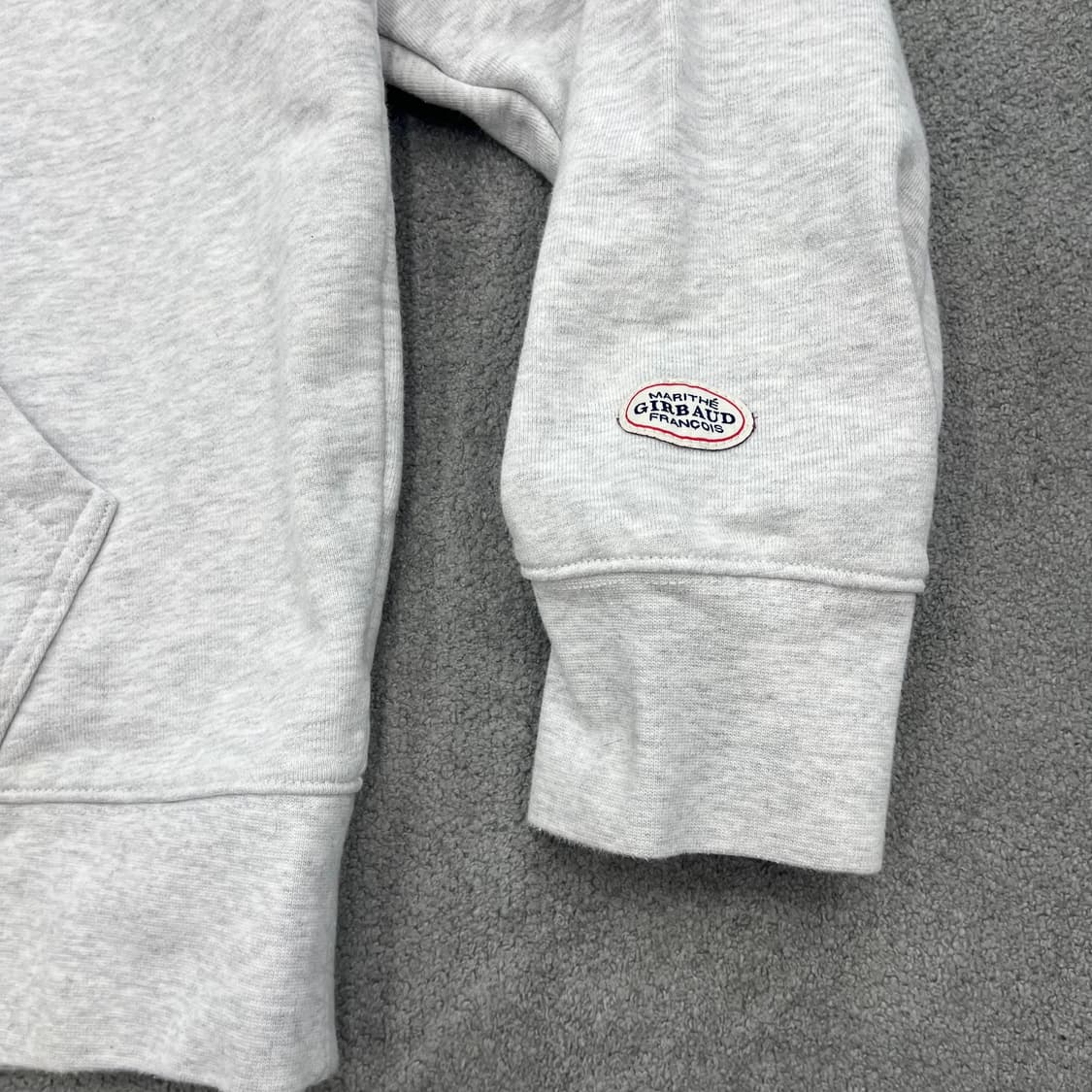 M 마리떼 프랑소와 저버 그레이 후드티 상품이미지3
