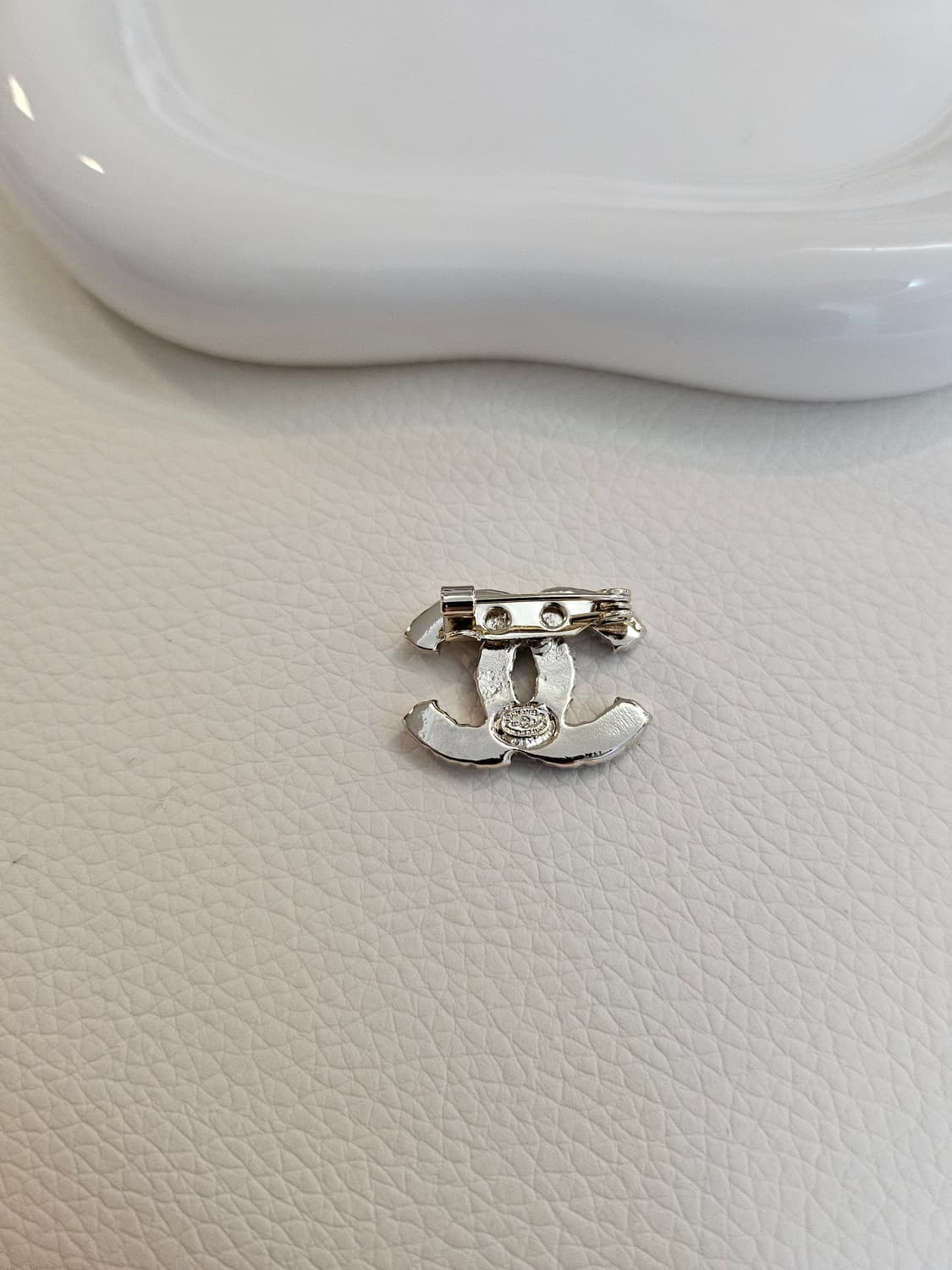 샤넬 블랙스톤&진주 미니 브로치 업사이클링 상품이미지6