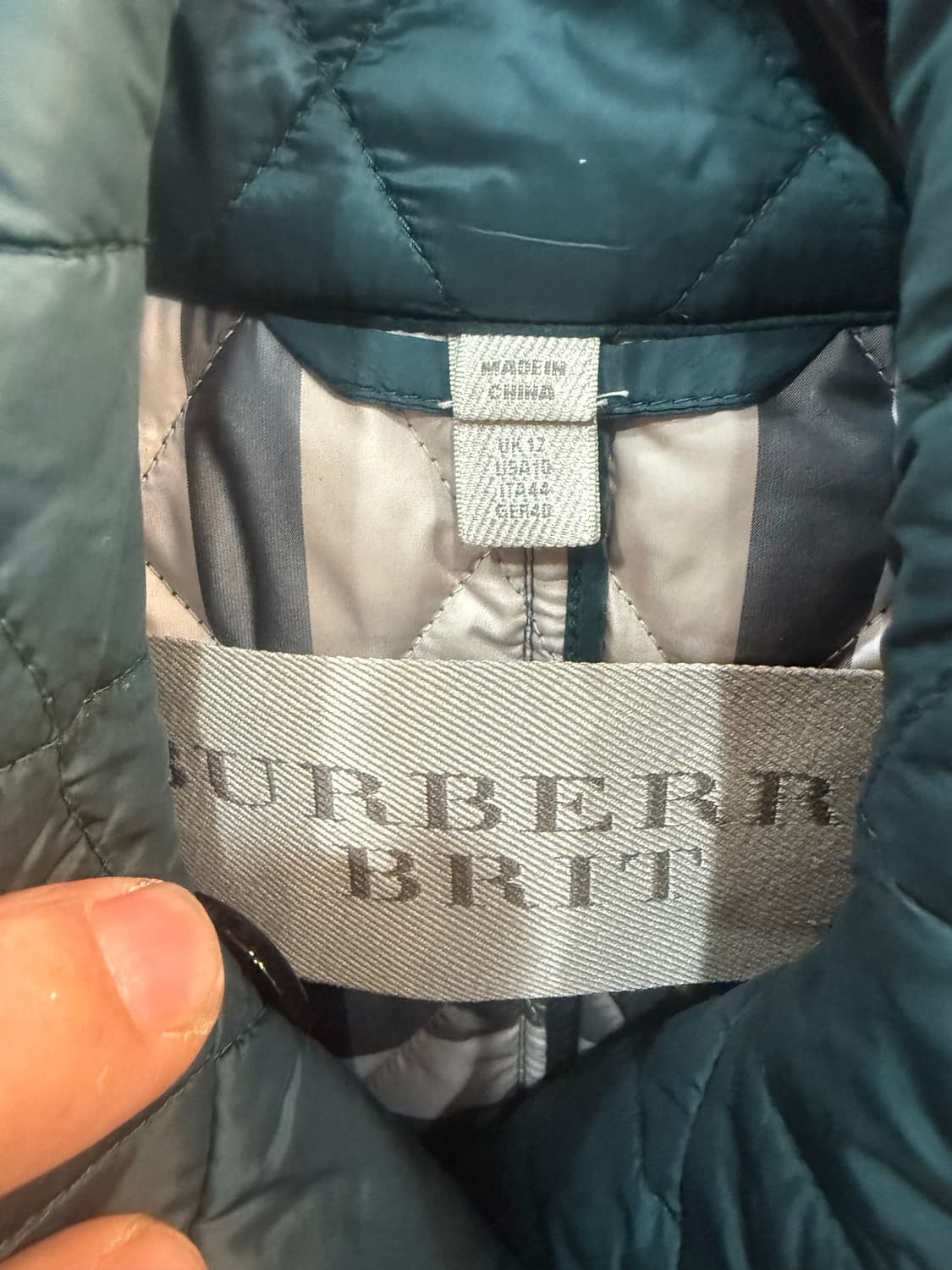 40/66 정품 버버리 브릿 퀄팅코트 팝니다 상품이미지2