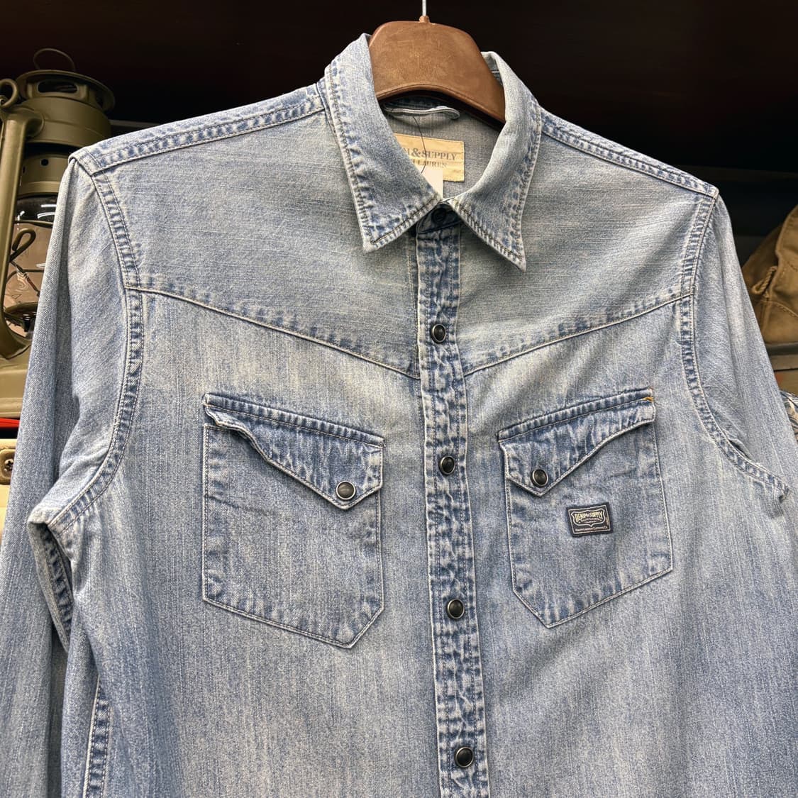 데님 앤 서플라이 랄프로렌 웨스턴 포켓 워싱 데님셔츠 펄버튼 N716 상품이미지3