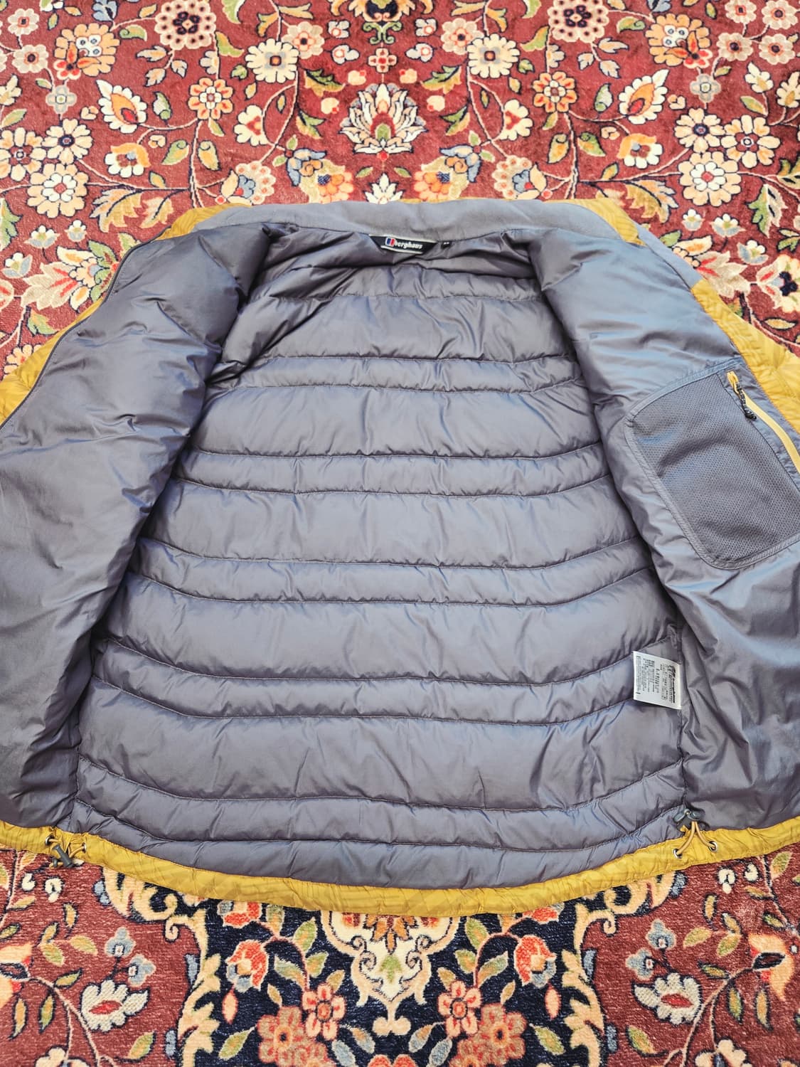 버그하우스 berghaus 거위털 경량 다운 자켓 (95)

 상품이미지6