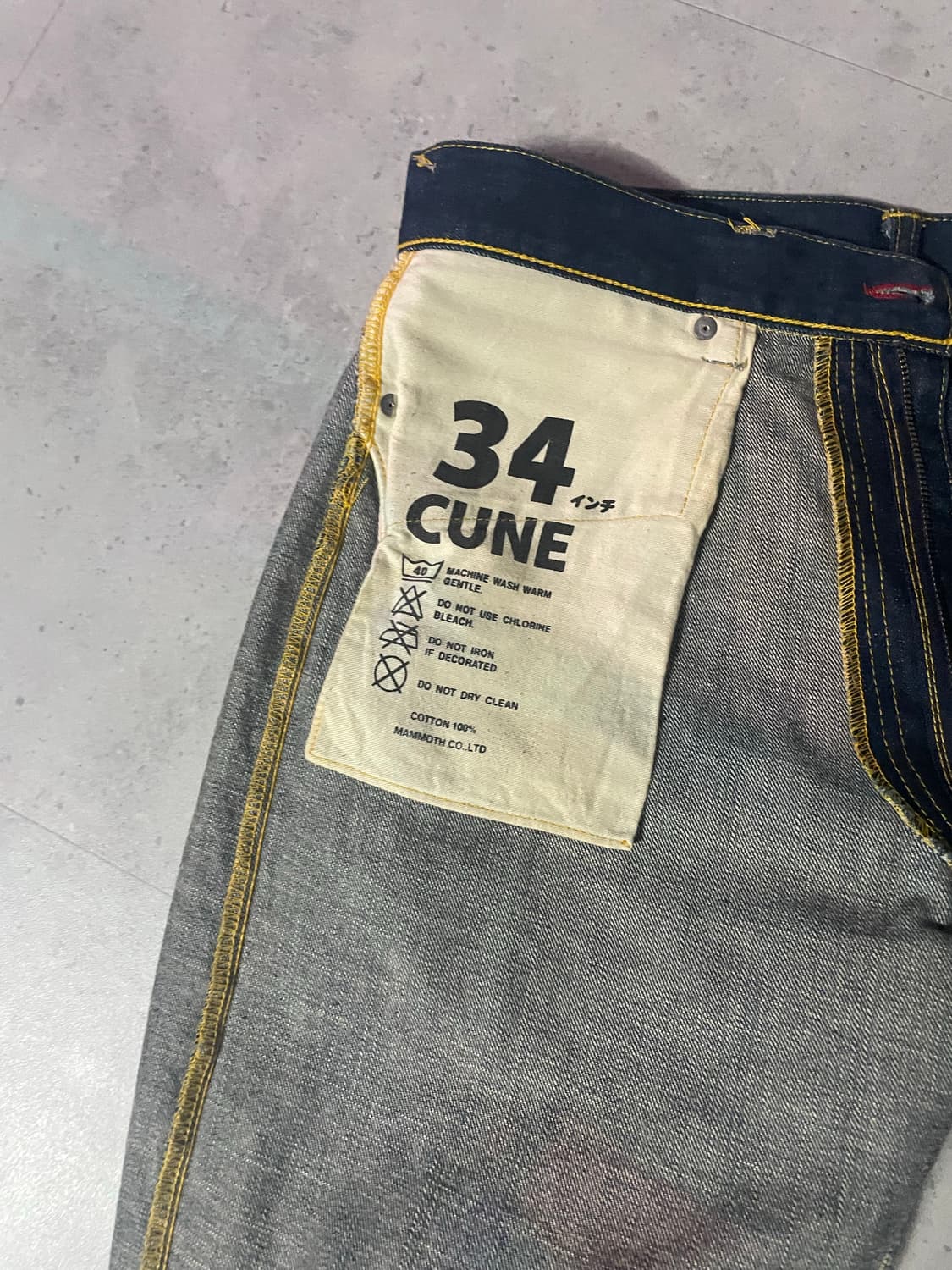 CUNE 백프린트 데님 상품이미지3