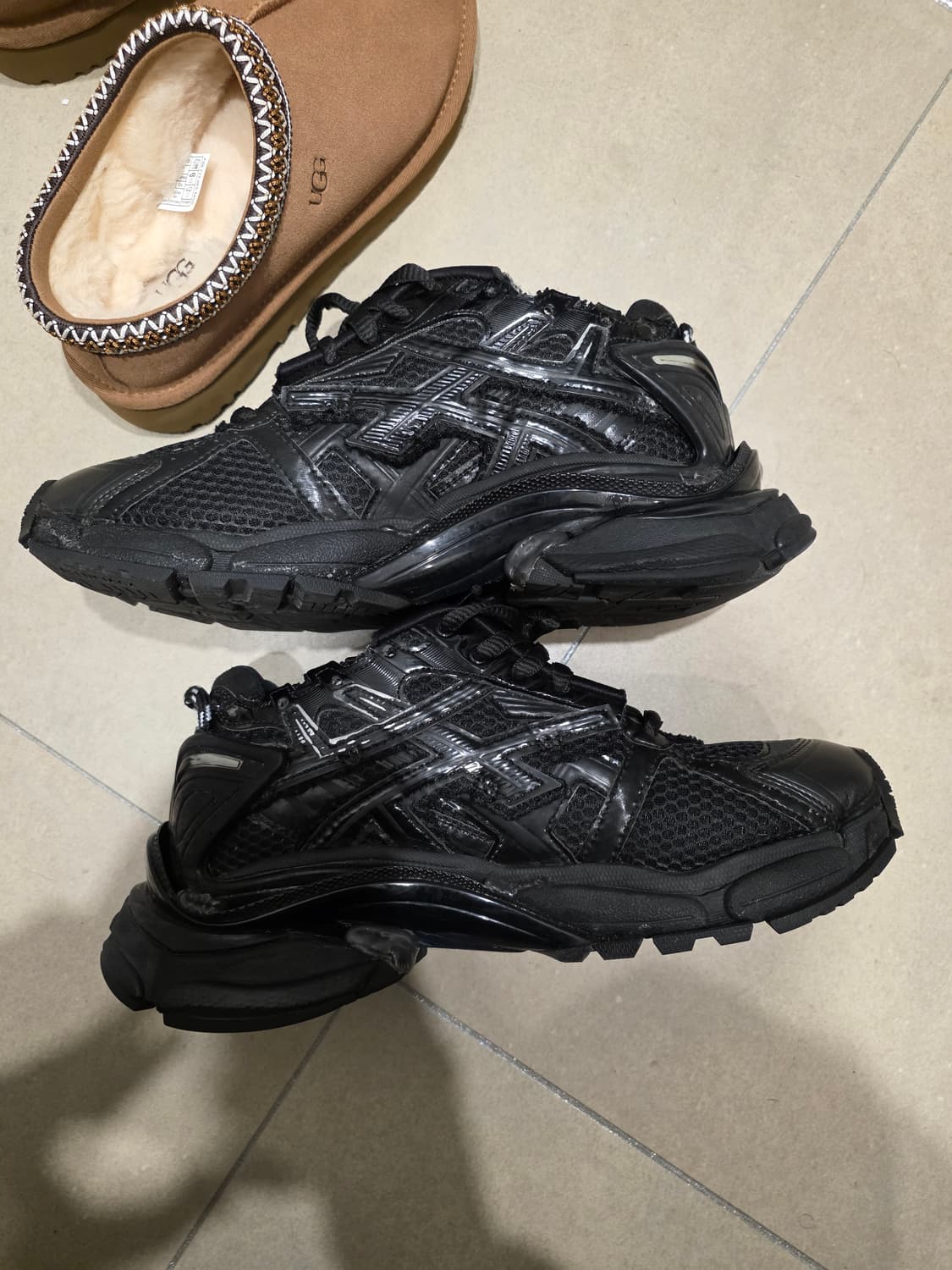 발렌시아가 뉴러너 올블랙 40  상품이미지6