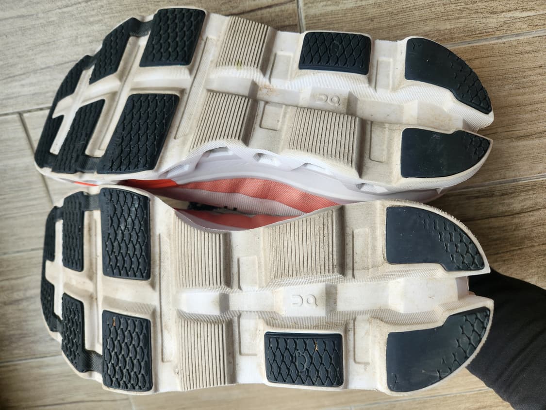 온 러닝(On Running) 클라우드몬스터2 화이트 플레임 (265) 상품이미지8