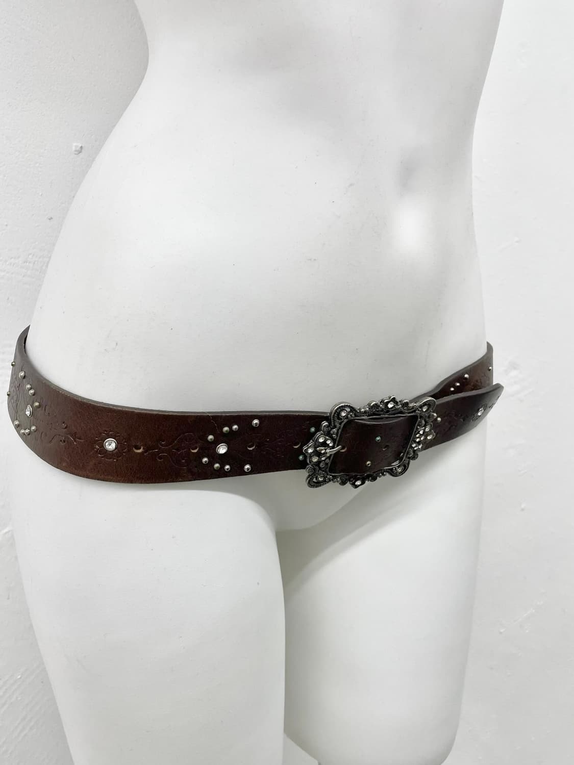 리얼레더 오리엔탈 큐빅 스터드 버클 벨트 상품이미지3