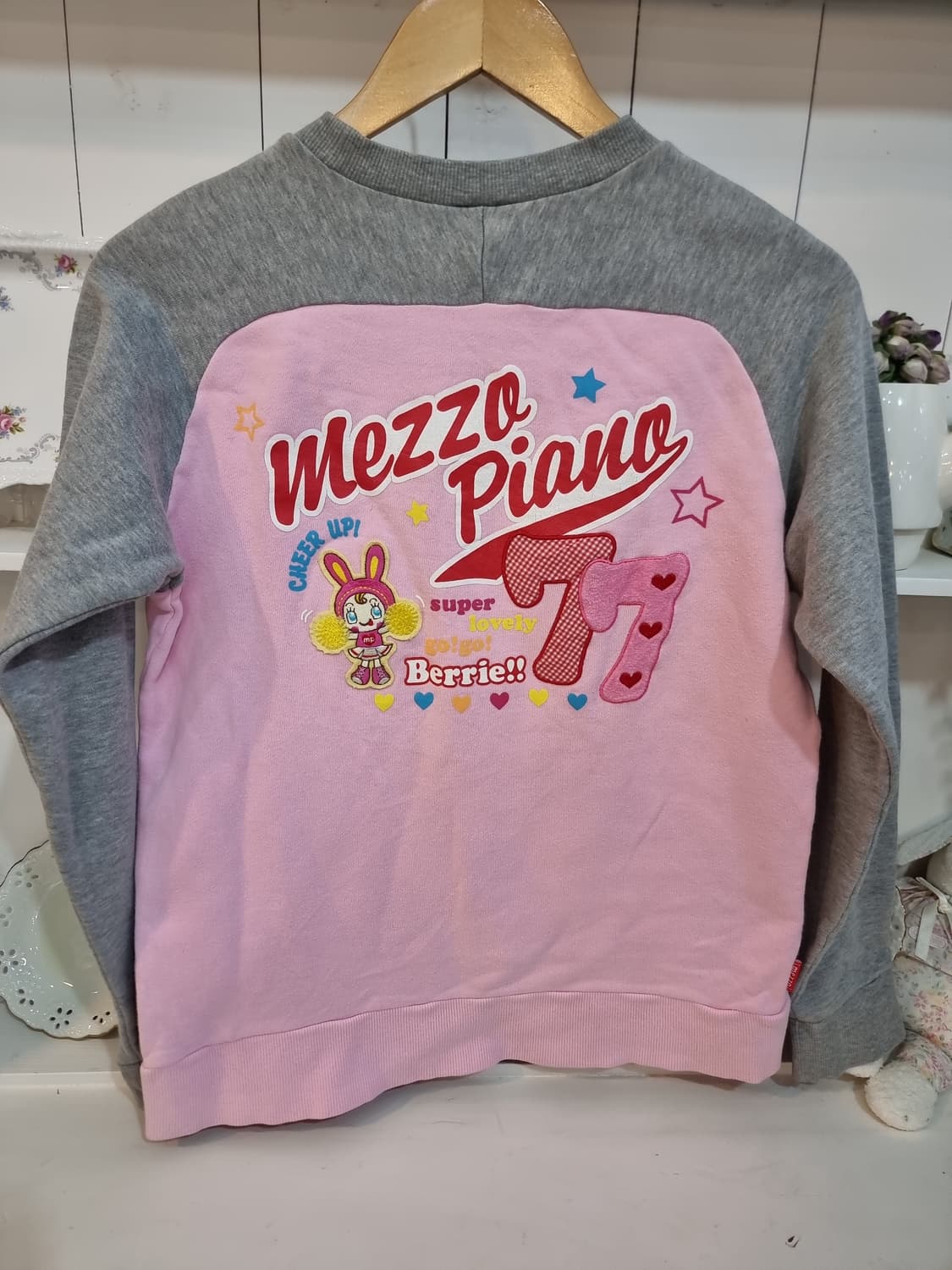 메조피아노 핑크 배색 맨투맨 티셔츠 상품이미지3