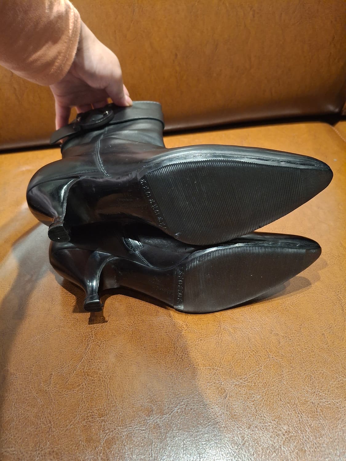 페라가모 블랙앵글부츠(밑창,굽 수선완료) 상품이미지4