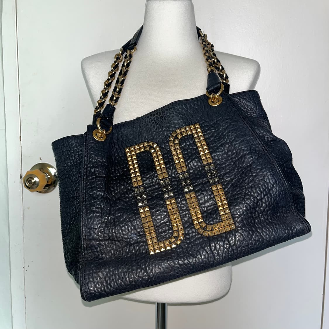 DAKS DD Logo Studded Dot Bag 상품이미지3