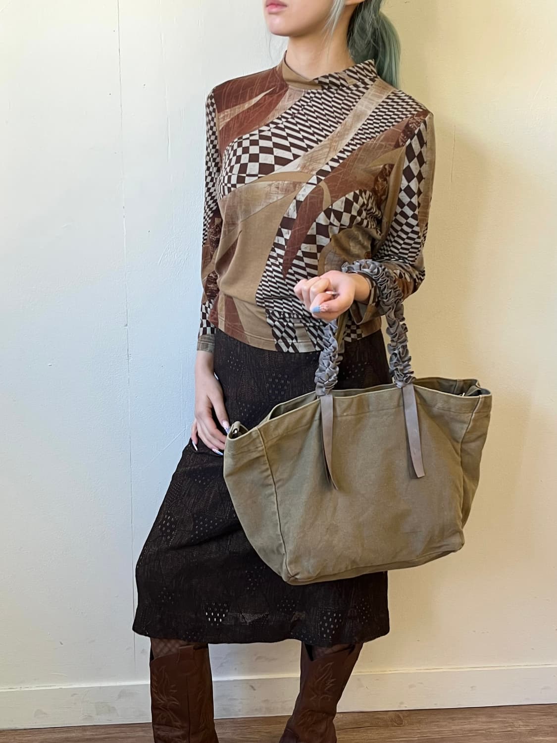 REAL CUBE 셔링 크로스백 상품이미지5