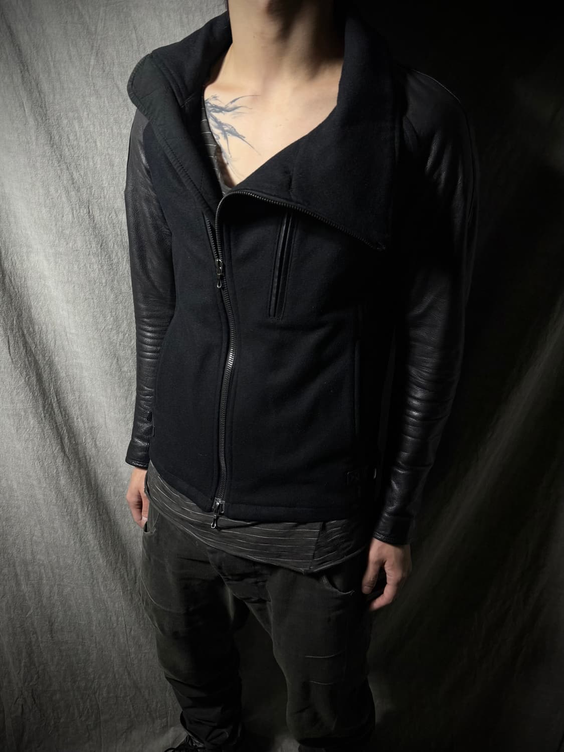 Attachment High Neck Asymmetric Jacket 상품이미지1