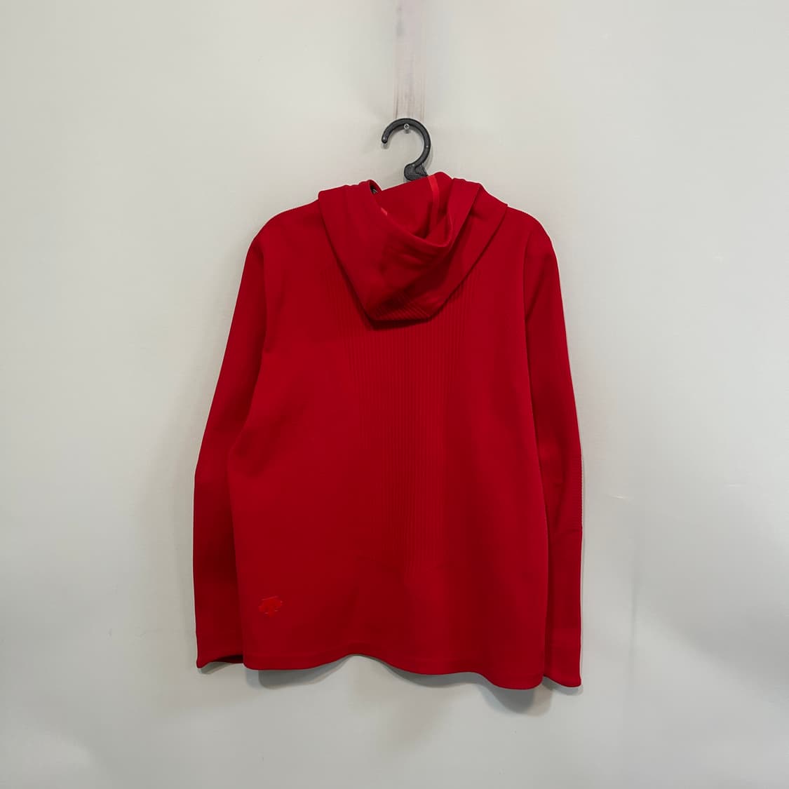 데상트 남성 후드 집업 100  상품이미지2