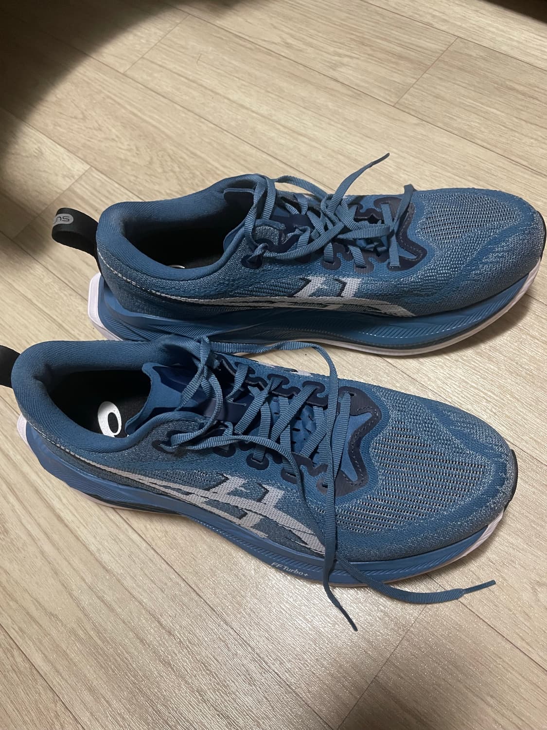 아식스 슈퍼블라스트2 윈터 씨 화이트 270 상품이미지1