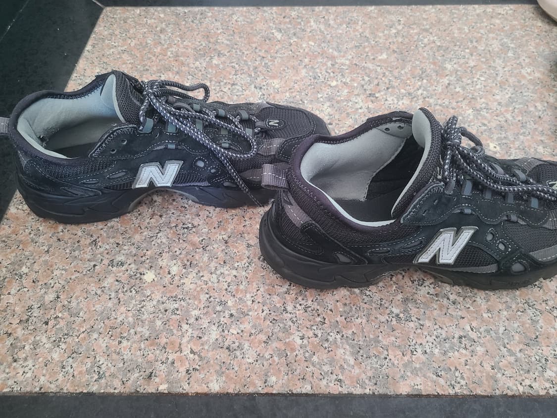 뉴발란스 디스이즈네버댓 827 265사이즈 상품이미지2