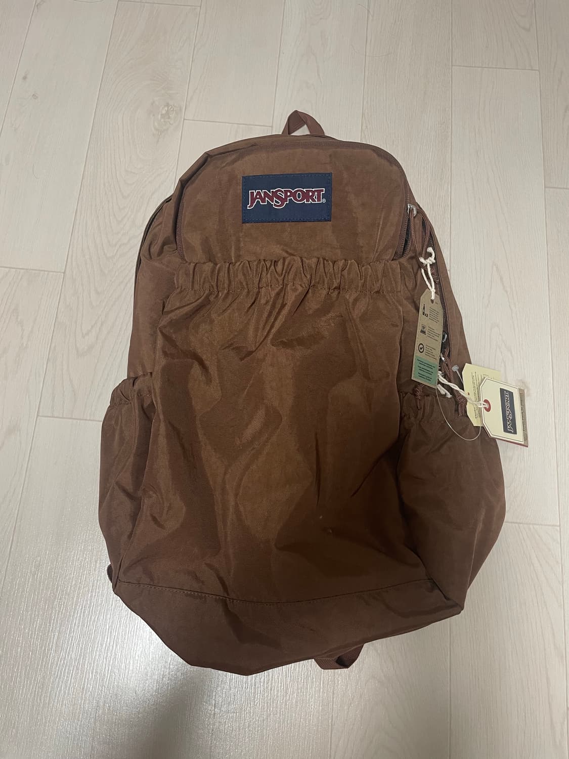 잔스포츠 슬라우치팩 BASIC BROWN 새상품 팝니다. 상품이미지6