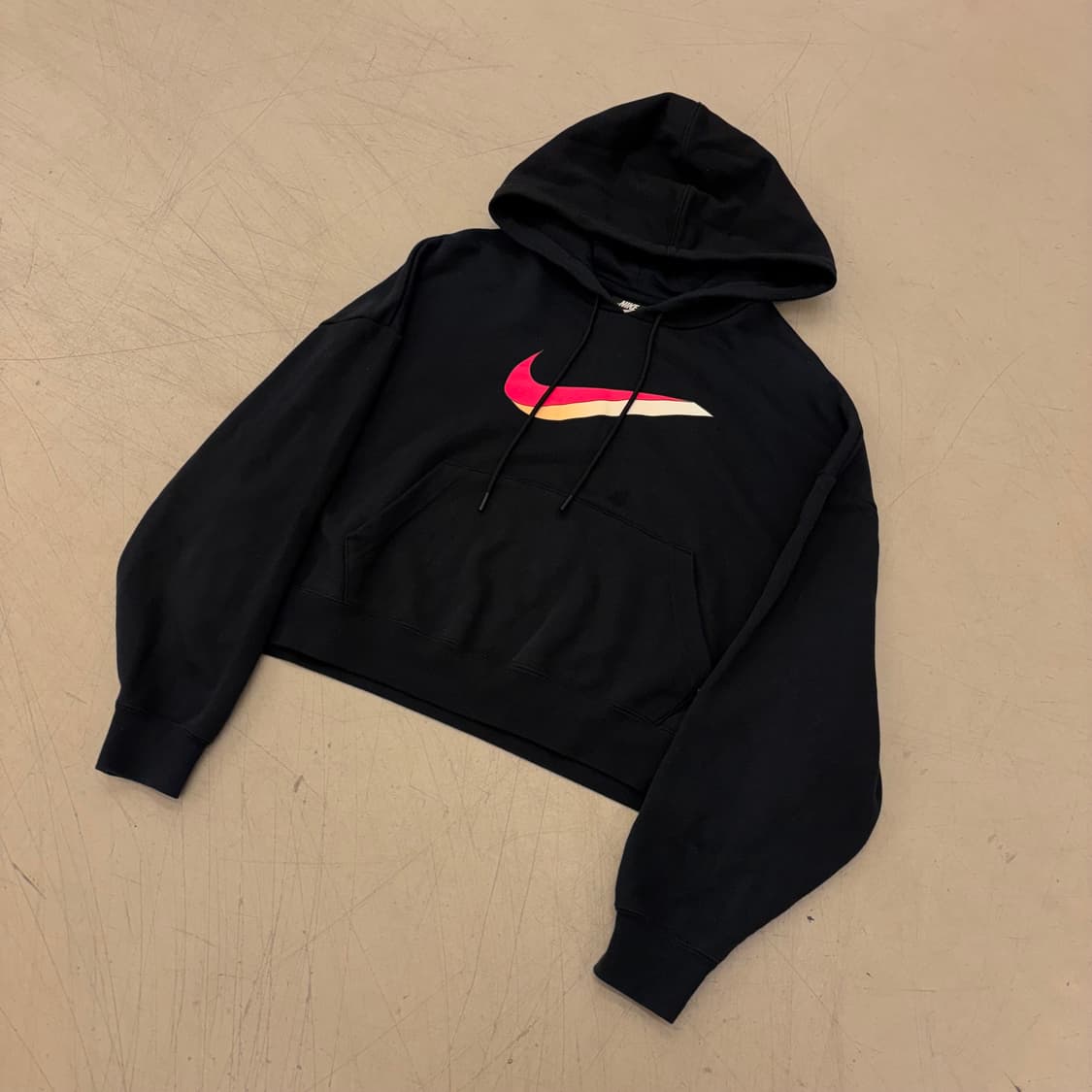 나이키 컬러 스우시 크롭 후드티 상품이미지1