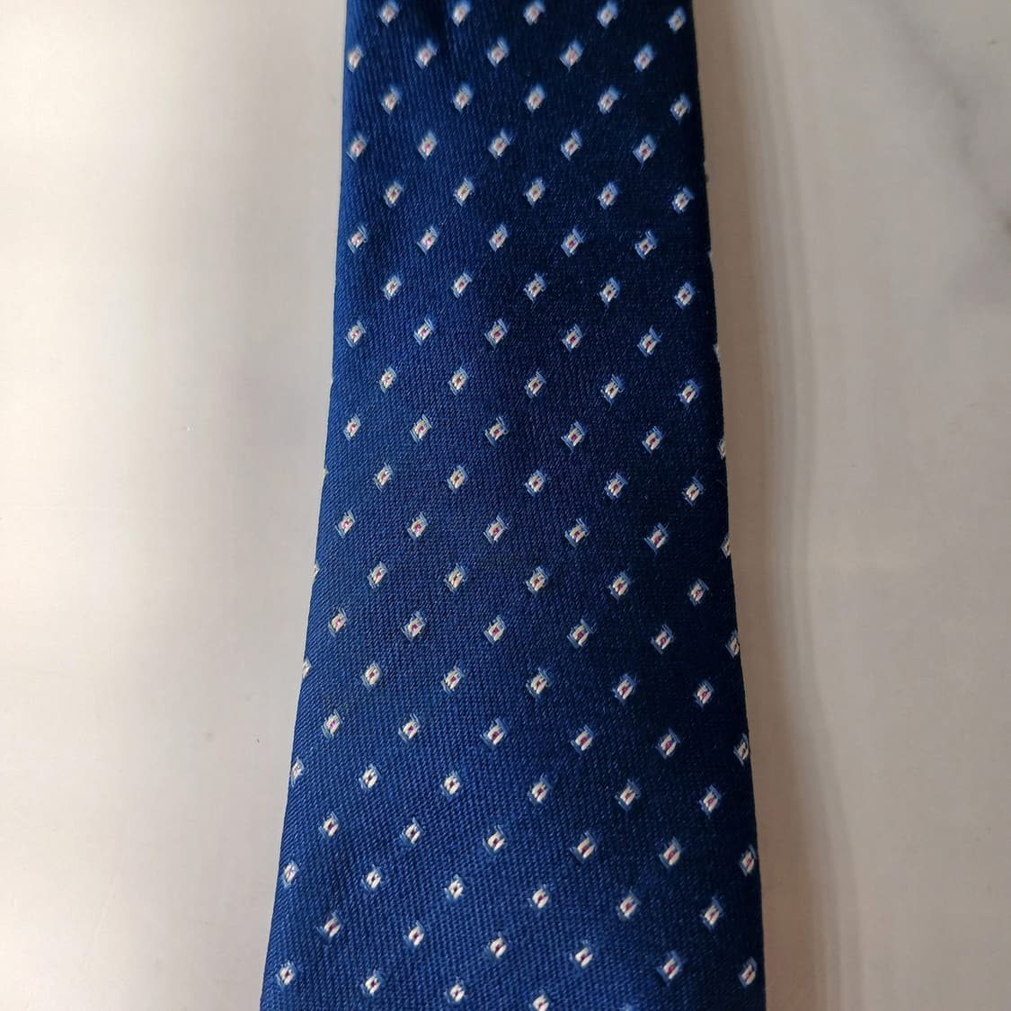 메트로시티 실크 네이비 도트 패턴 넥타이 8.3cm A등급 A19890
 상품이미지6