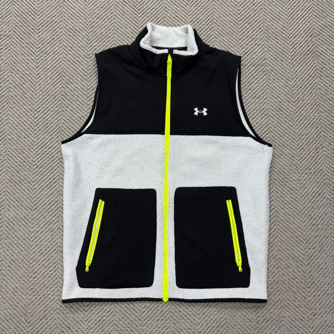 언더아머 플리스 베스트 v1953 상품이미지1