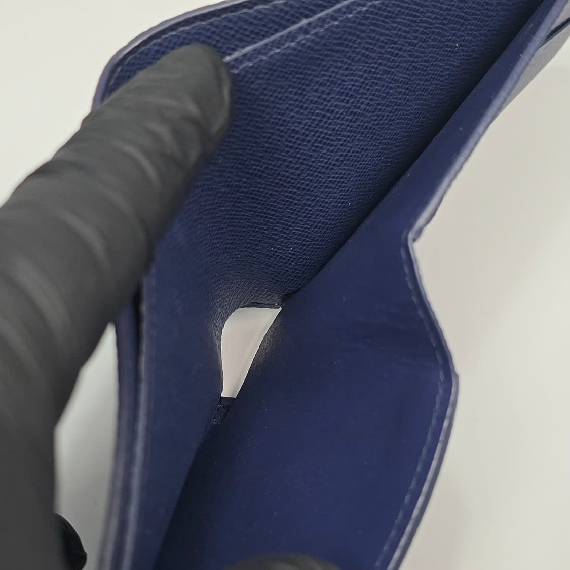 루이비통 워터컬러 블루 모노그램 멀티플 월릿 반지갑 상품이미지8