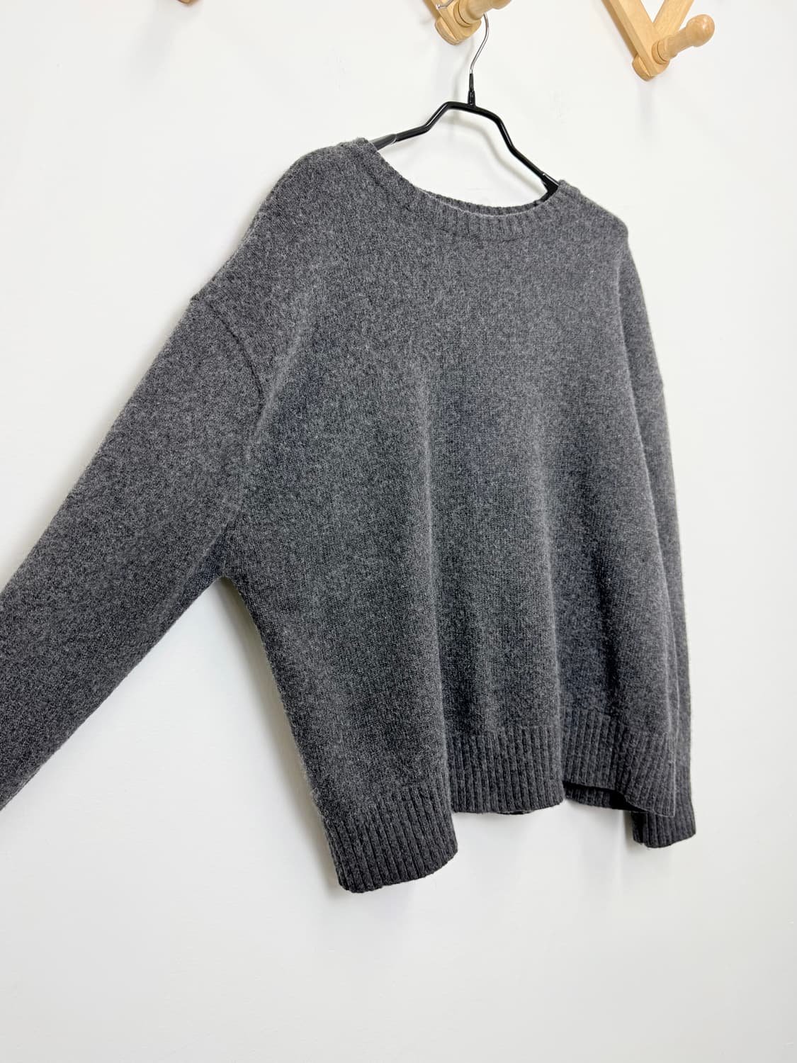 마뗑킴 라운드 패치 울니트 상품이미지3