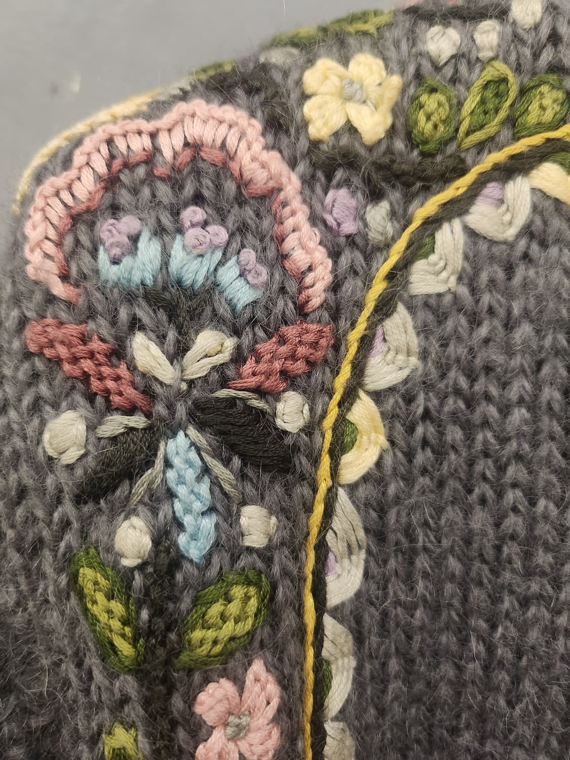 일본빈티지손자수플라워스웨터 상품이미지3