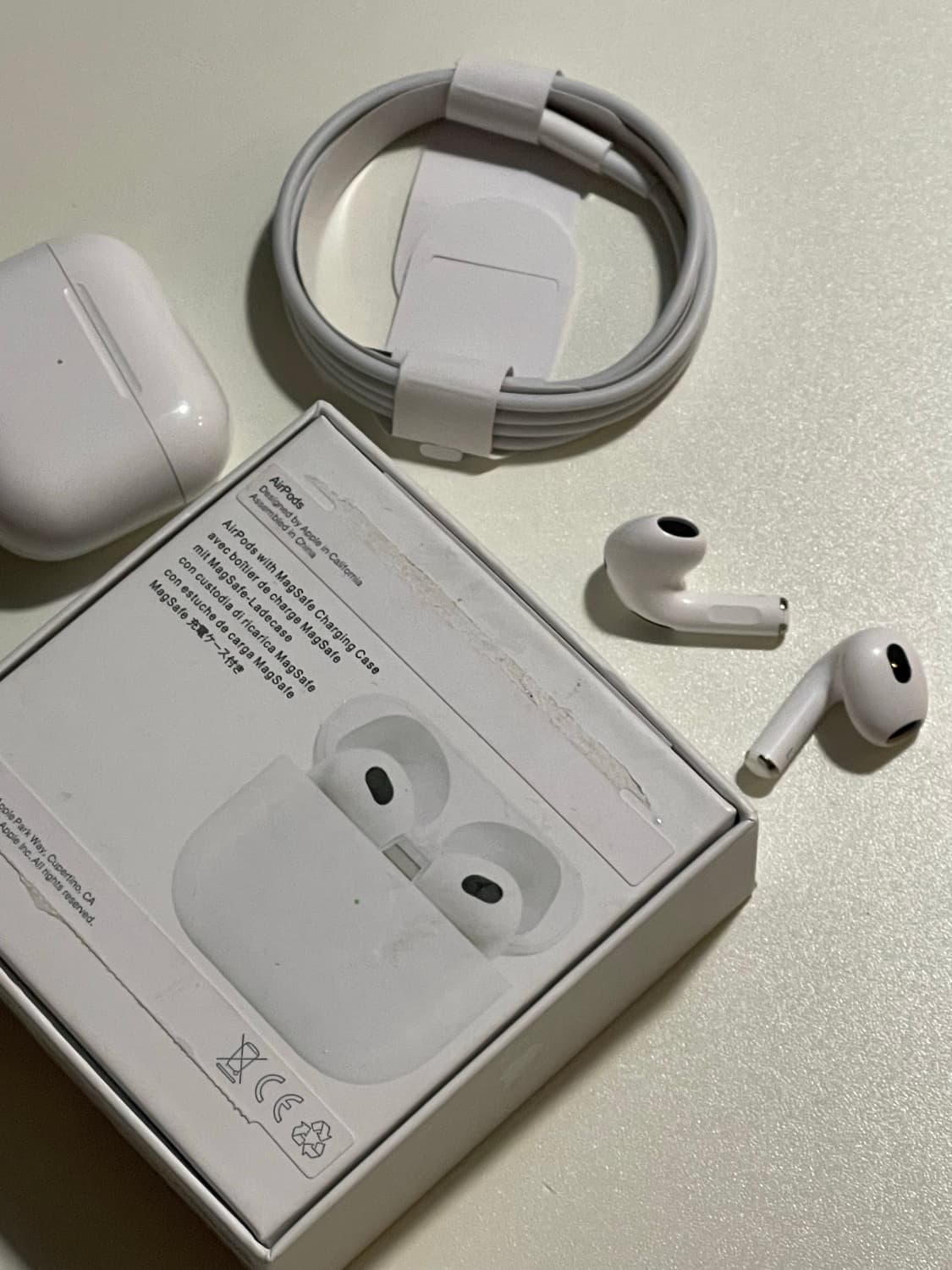 애플 에어팟 A2566 새상품급 풀박 상품이미지3