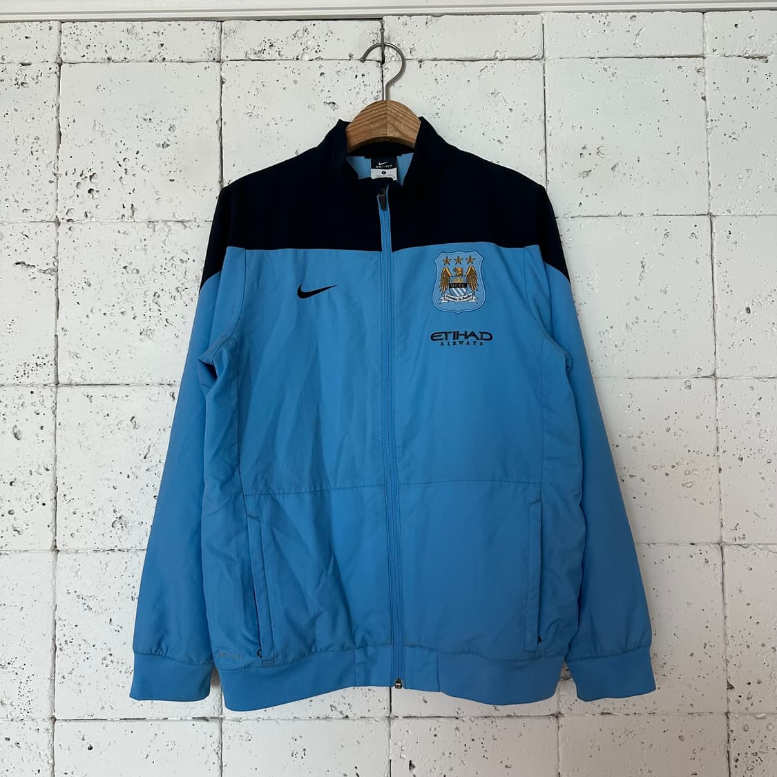 우먼L 나이키 맨체스터시티 바람막이 상품이미지1