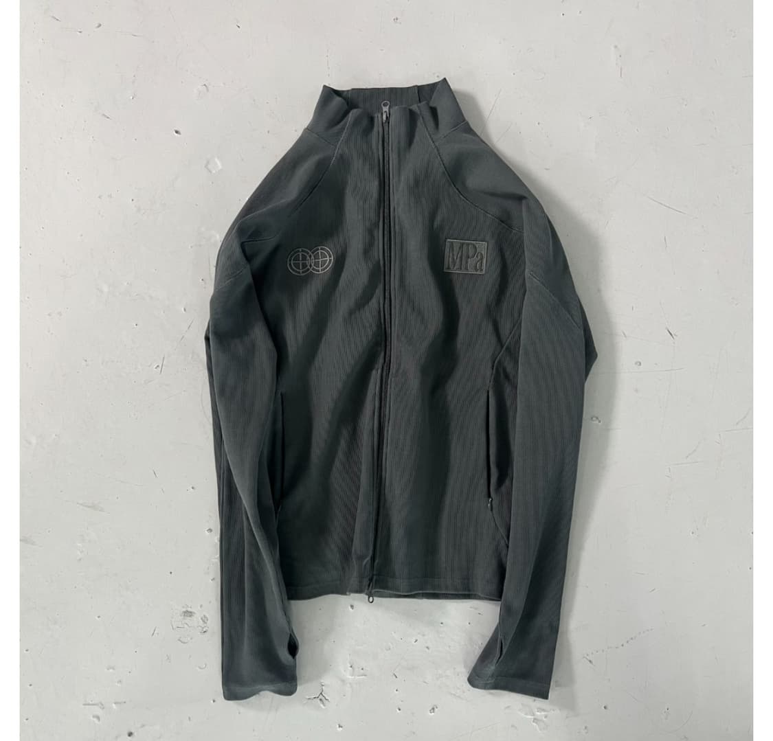 MPa RIBBED ZIP JACKET (CHARCOAL) (급처) 상품이미지1