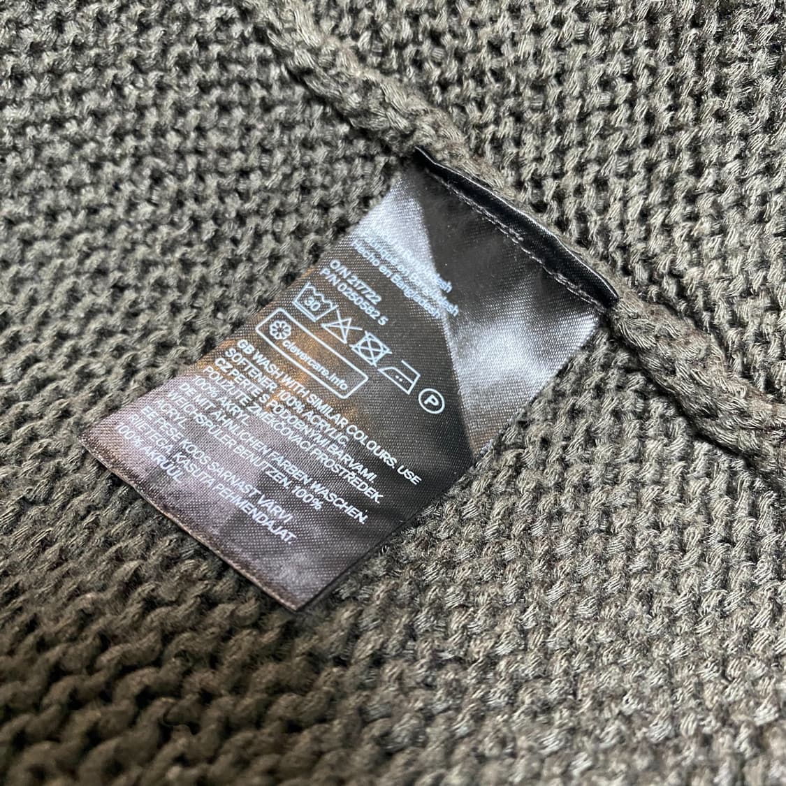 Deep khaki grunge damage knit 상품이미지7