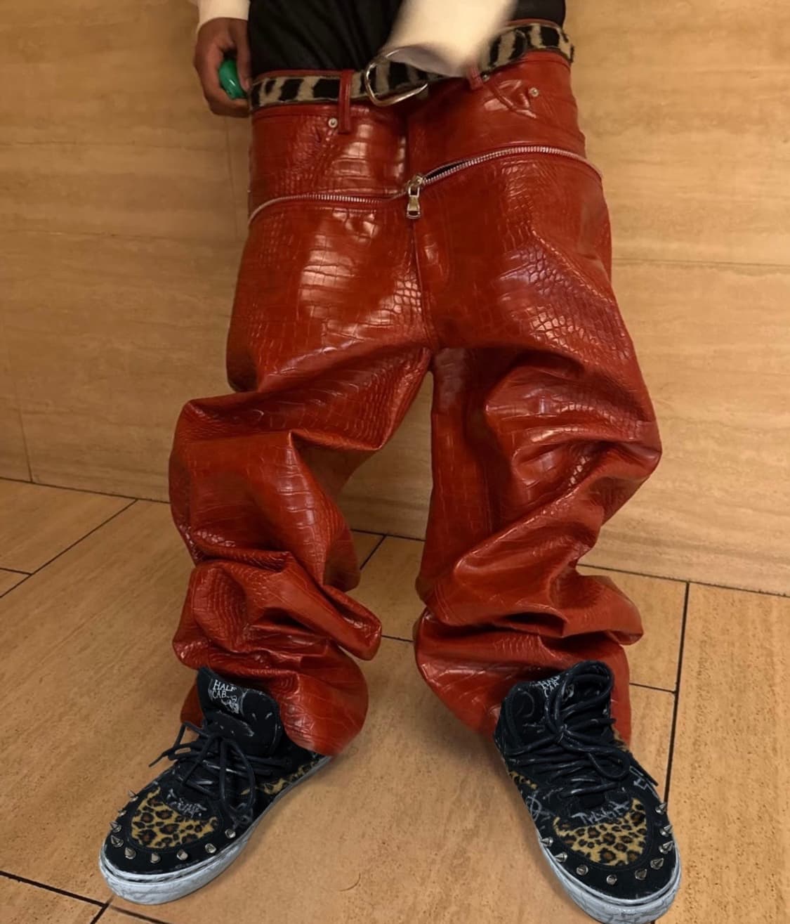 Revenge Madeo 디자이너 스터드 커스텀 치타 레오파드 반스하프캡 상품이미지1