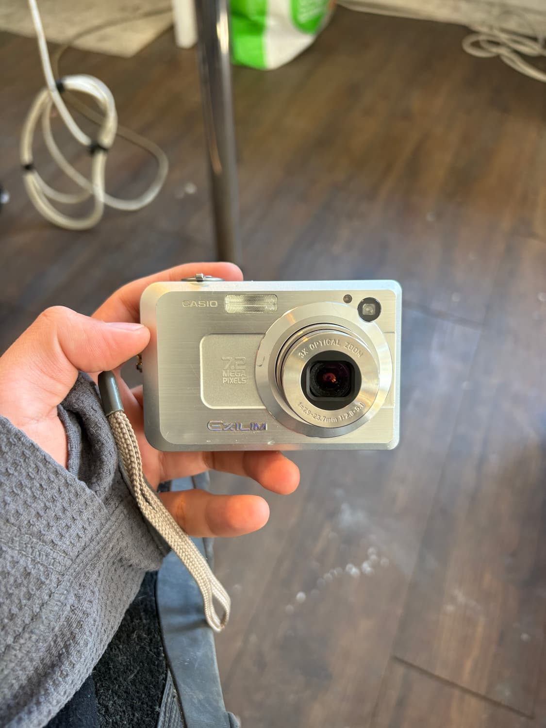 카시오 엑실림 ex z750 디지털카메라 상품이미지2