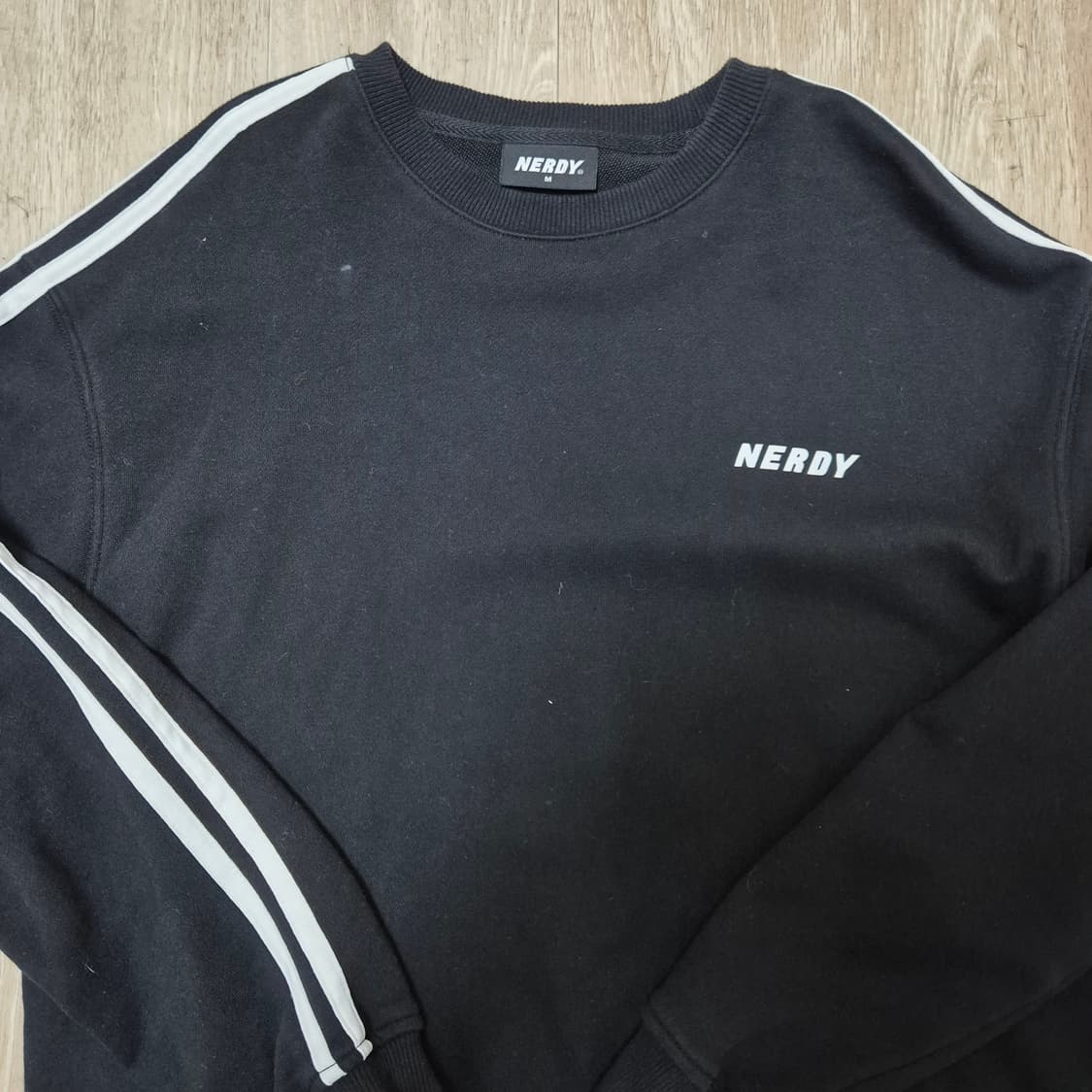 널디 오리지널 사이드라인 삼선 맨투맨  상품이미지2