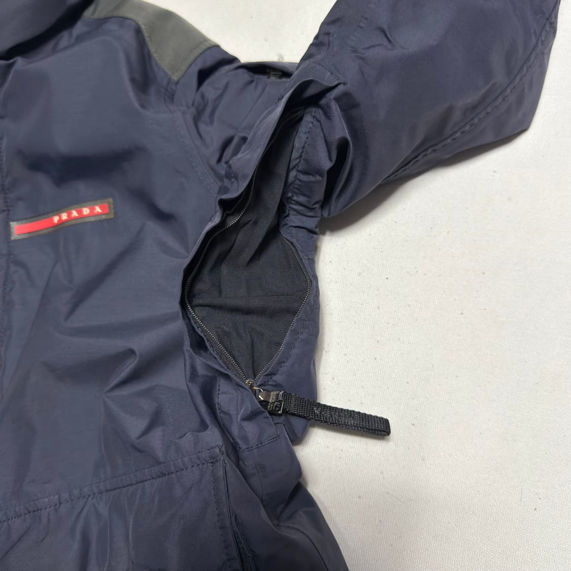 TG.48 00‘s 프라다 액티브 고어텍스 스키 자켓 상품이미지4
