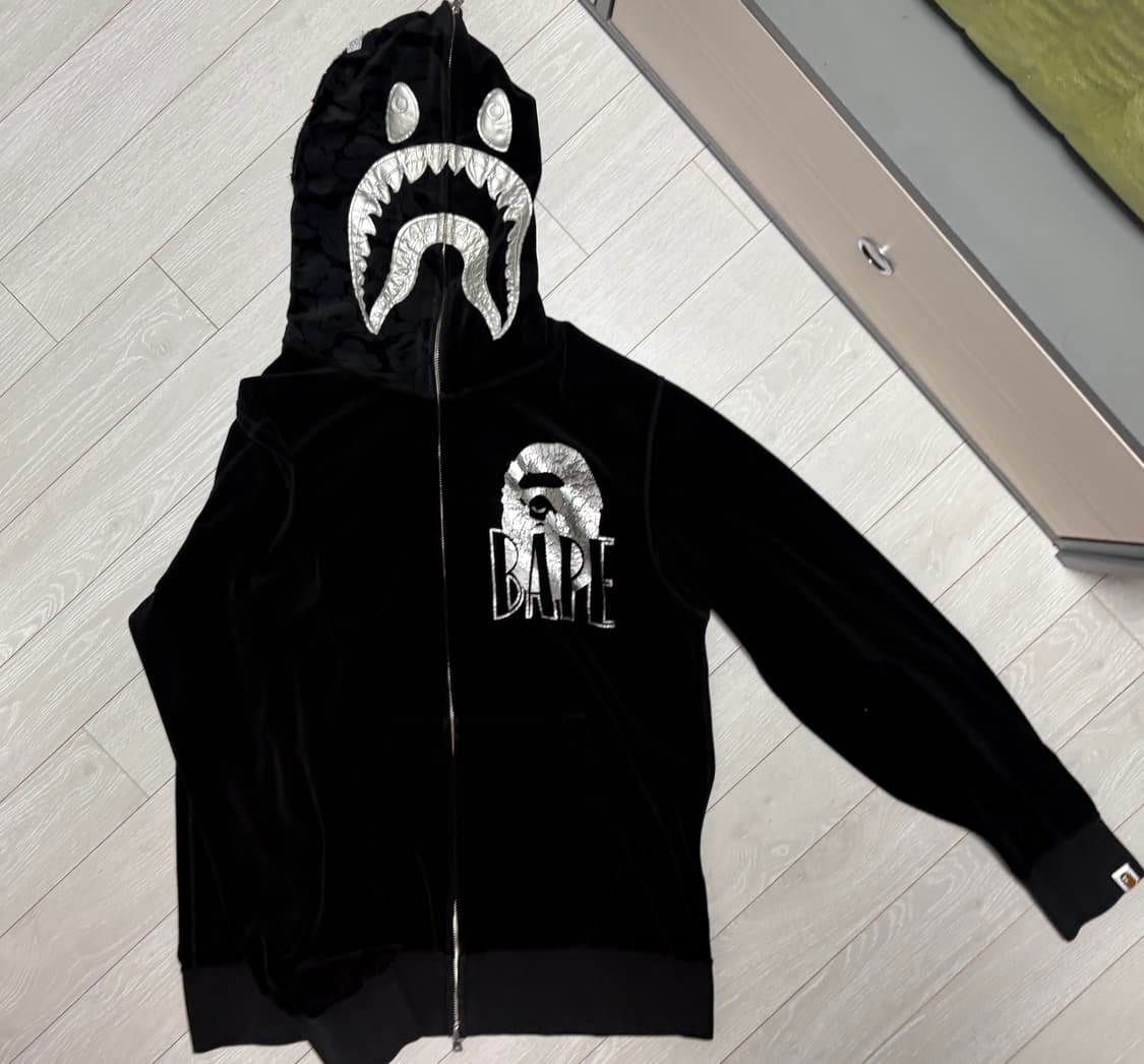 베이프 한정판 블랙 벨벳 은장 투웨이 후드집업 상품이미지1