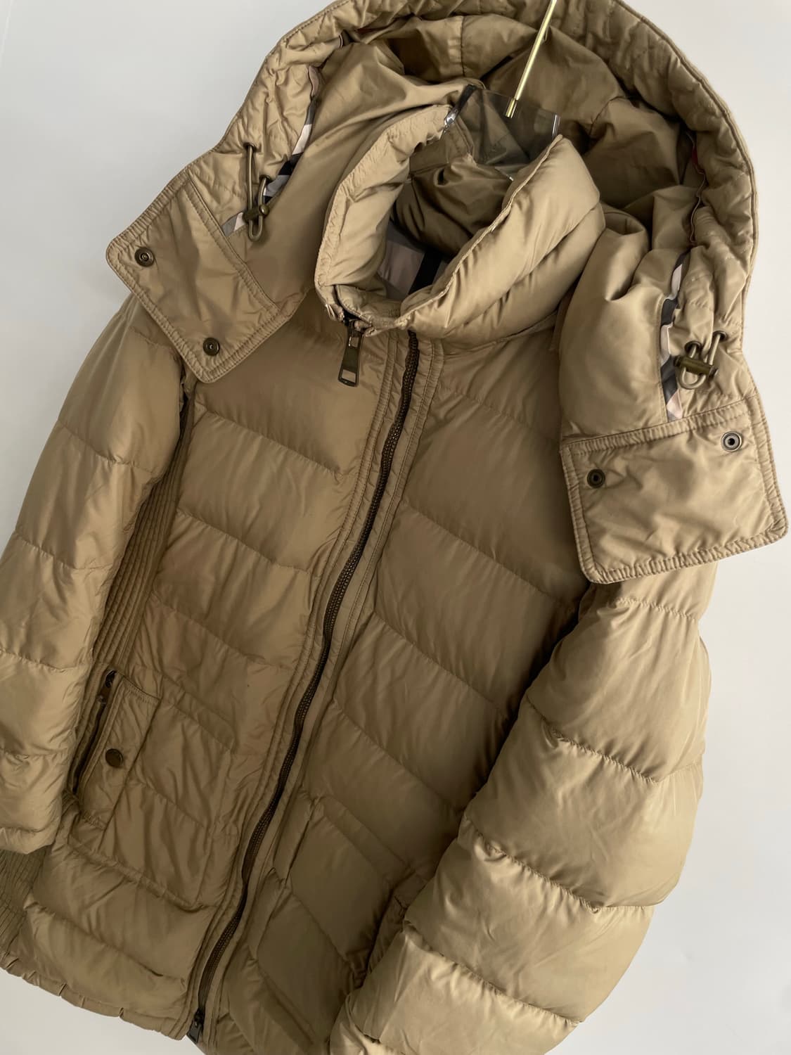 버버리 브릿 여성용 후드 구스 다운 패딩(L싸이즈) 상품이미지2