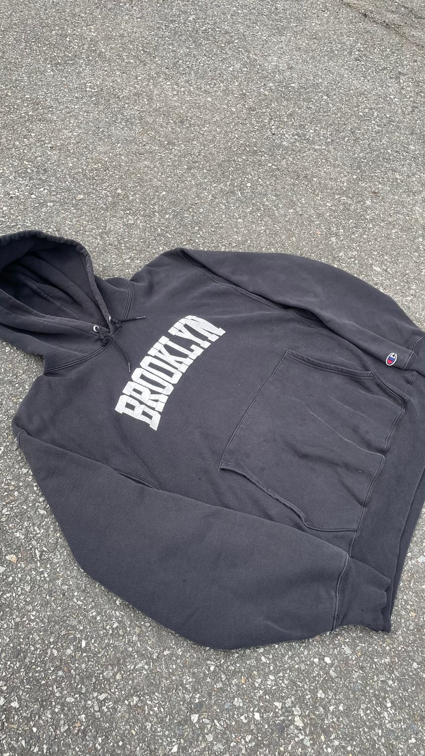 챔피온 브루클린 에이징 프린트 후드티 상품이미지2