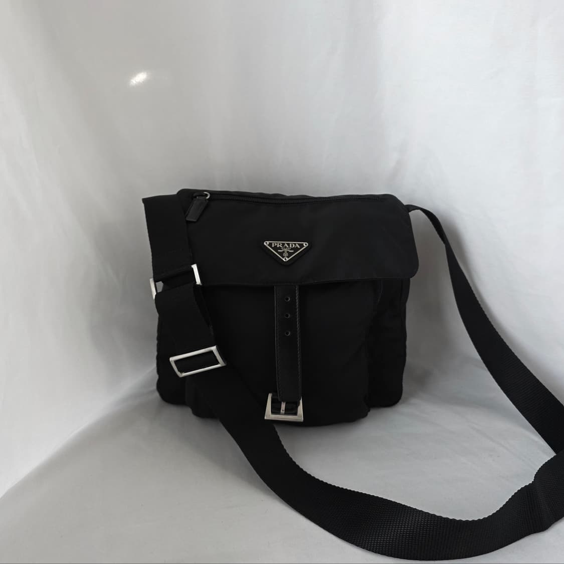 [정품 PRADA] 프라다 포코노 나일론 크로스백 주우재백 남녀공용 상품이미지1
