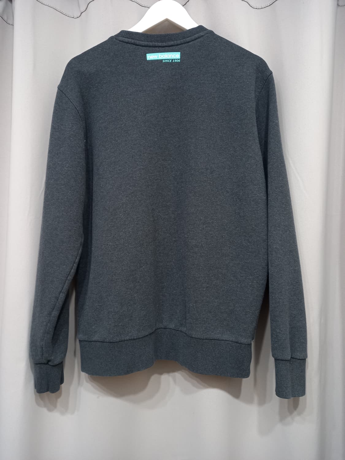 뉴발란스 맨투맨 상품이미지3